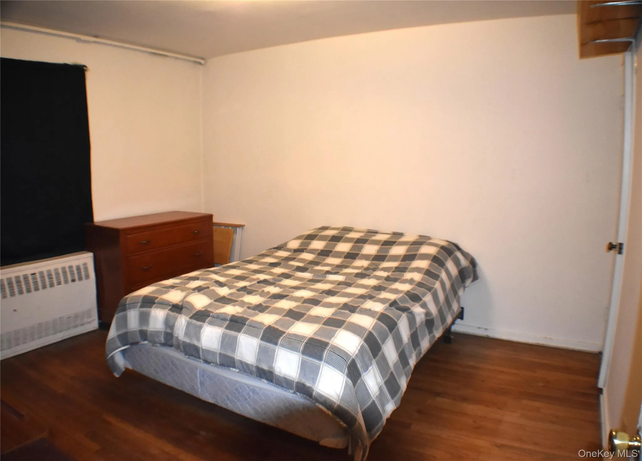 228-14 Stronghurst Avenue, New York, NY, 3 Bedrooms Bedrooms, 6 Rooms Rooms,1 BathroomBathrooms,Residential,For Rent,Stronghurst Avenue,0,997513 228-14 Stronghurst Avenue, New York, NY, 3 Bedrooms Bedrooms, 6 Rooms Rooms,1 BathroomBathrooms,Residential,For Rent,Stronghurst Avenue,0,997513