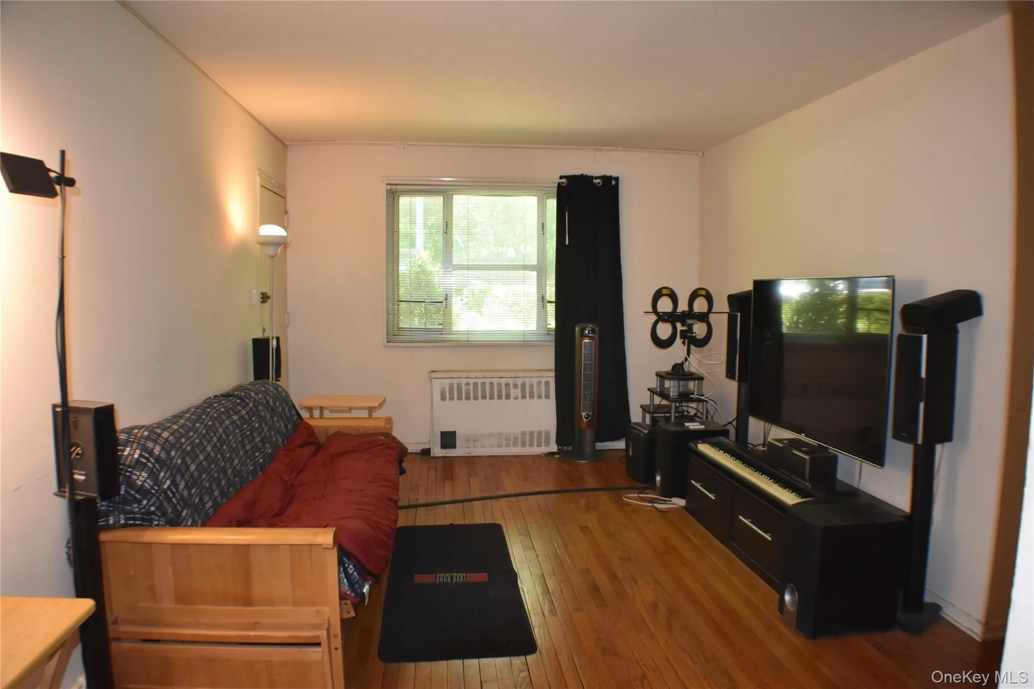 228-14 Stronghurst Avenue, New York, NY, 3 Bedrooms Bedrooms, 6 Rooms Rooms,1 BathroomBathrooms,Residential,For Rent,Stronghurst Avenue,0,997513 228-14 Stronghurst Avenue, New York, NY, 3 Bedrooms Bedrooms, 6 Rooms Rooms,1 BathroomBathrooms,Residential,For Rent,Stronghurst Avenue,0,997513