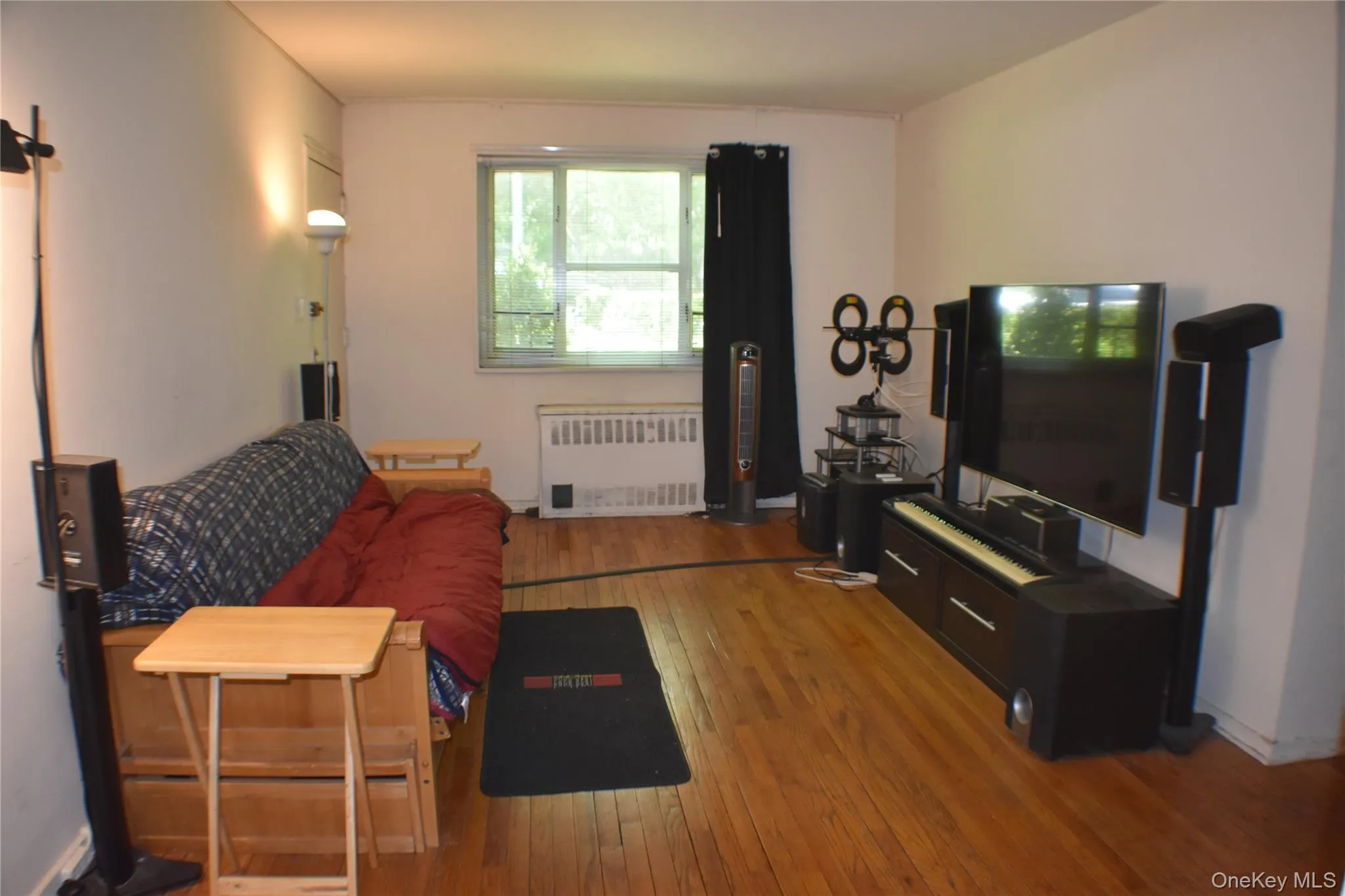 228-14 Stronghurst Avenue, New York, NY, 3 Bedrooms Bedrooms, 6 Rooms Rooms,1 BathroomBathrooms,Residential,For Rent,Stronghurst Avenue,0,997513 228-14 Stronghurst Avenue, New York, NY, 3 Bedrooms Bedrooms, 6 Rooms Rooms,1 BathroomBathrooms,Residential,For Rent,Stronghurst Avenue,0,997513