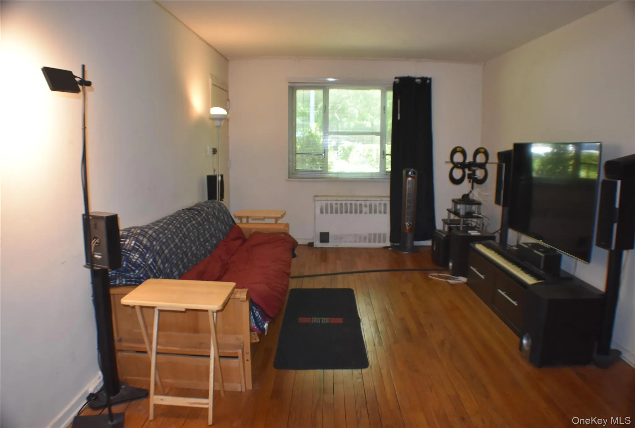 228-14 Stronghurst Avenue, New York, NY, 3 Bedrooms Bedrooms, 6 Rooms Rooms,1 BathroomBathrooms,Residential,For Rent,Stronghurst Avenue,0,997513 228-14 Stronghurst Avenue, New York, NY, 3 Bedrooms Bedrooms, 6 Rooms Rooms,1 BathroomBathrooms,Residential,For Rent,Stronghurst Avenue,0,997513
