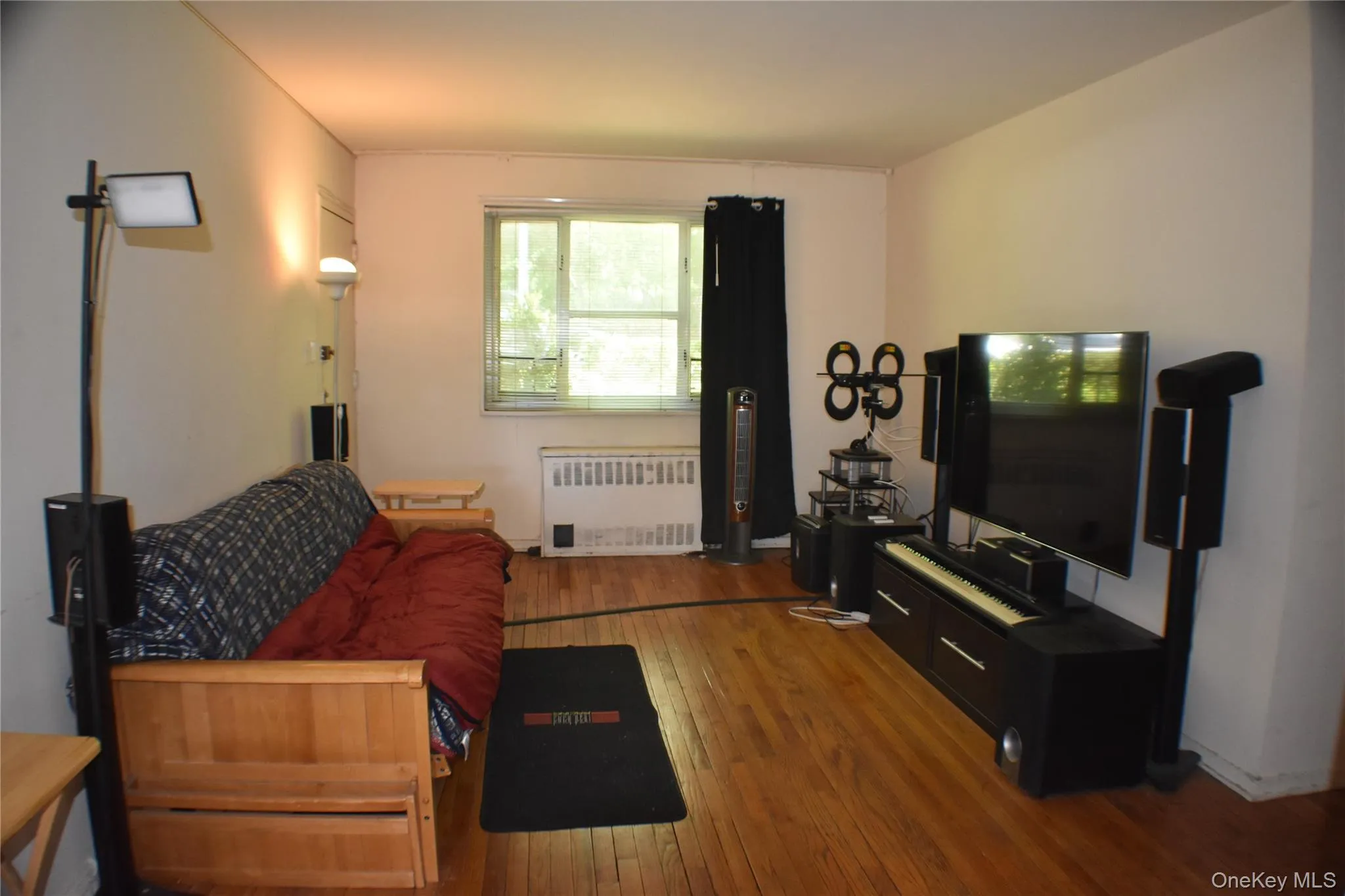 228-14 Stronghurst Avenue, New York, NY, 3 Bedrooms Bedrooms, 6 Rooms Rooms,1 BathroomBathrooms,Residential,For Rent,Stronghurst Avenue,0,997513 228-14 Stronghurst Avenue, New York, NY, 3 Bedrooms Bedrooms, 6 Rooms Rooms,1 BathroomBathrooms,Residential,For Rent,Stronghurst Avenue,0,997513