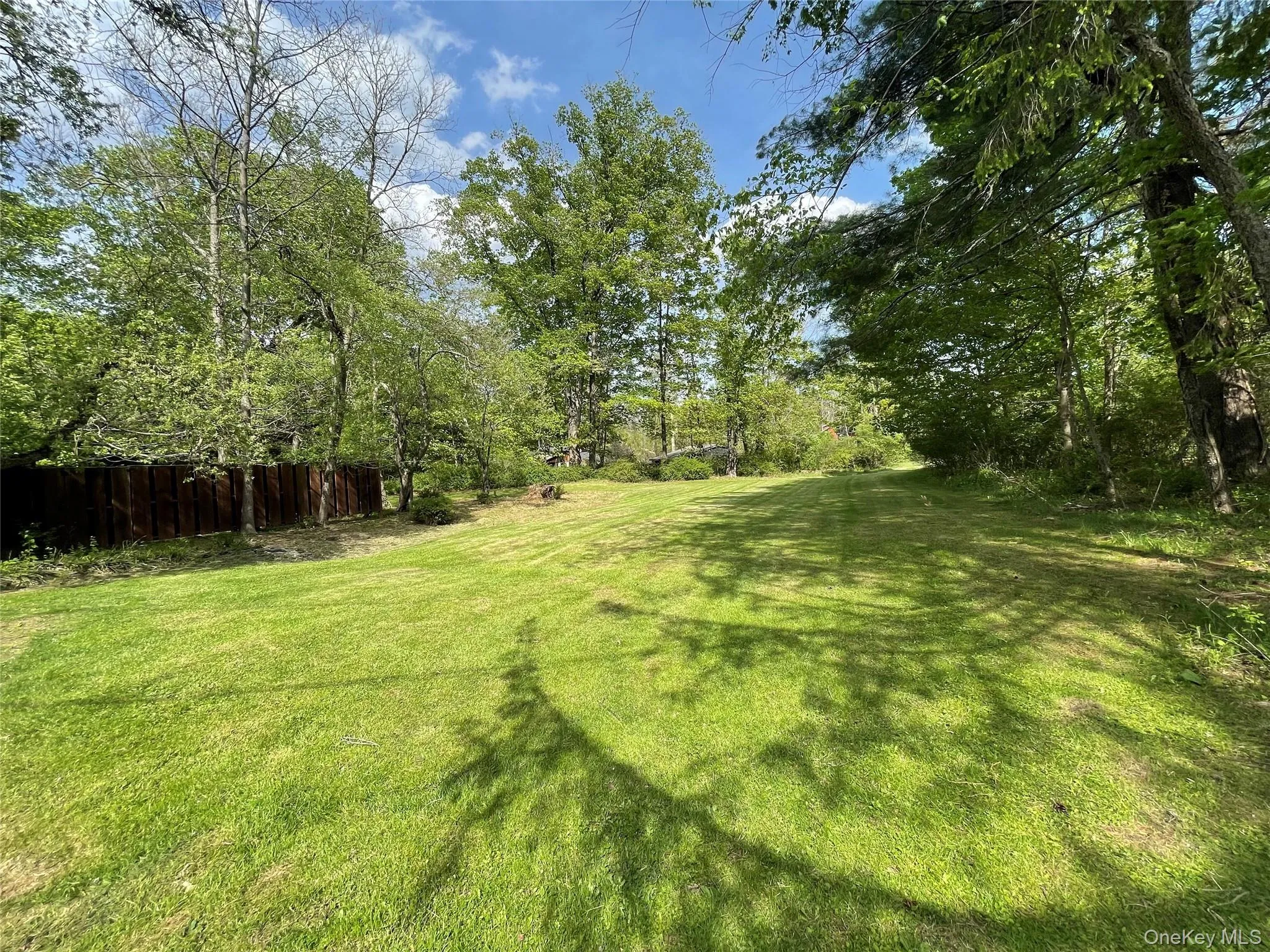 208 Tinker Street, Woodstock, NY, 2 Bedrooms Bedrooms, 6 Rooms Rooms,1 BathroomBathrooms,Residential Sale,For Rent,Tinker,0,997531 208 Tinker Street, Woodstock, NY, 2 Bedrooms Bedrooms, 6 Rooms Rooms,1 BathroomBathrooms,Residential Sale,For Rent,Tinker,0,997531