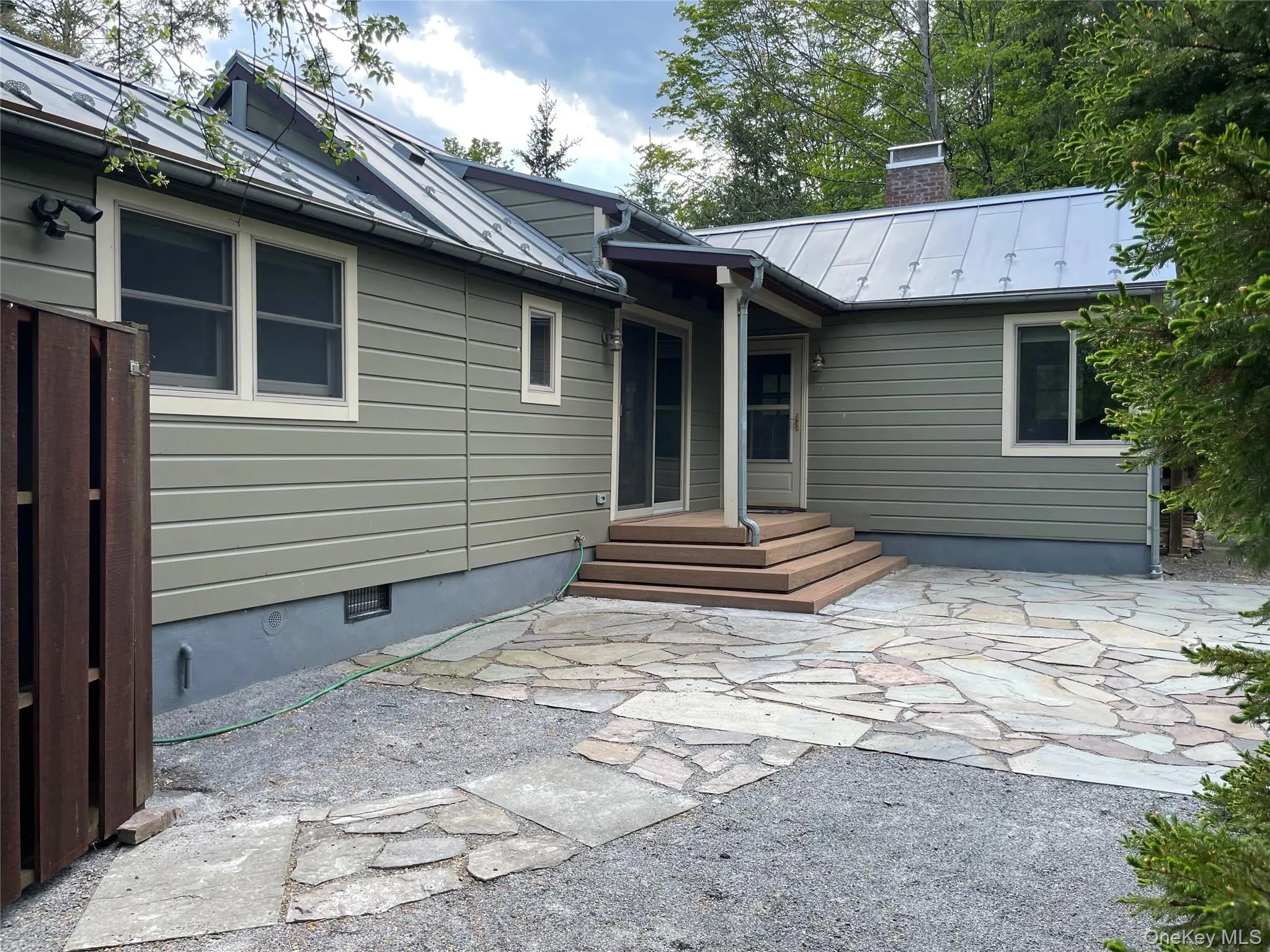 208 Tinker Street, Woodstock, NY, 2 Bedrooms Bedrooms, 6 Rooms Rooms,1 BathroomBathrooms,Residential Sale,For Rent,Tinker,0,997531 208 Tinker Street, Woodstock, NY, 2 Bedrooms Bedrooms, 6 Rooms Rooms,1 BathroomBathrooms,Residential Sale,For Rent,Tinker,0,997531