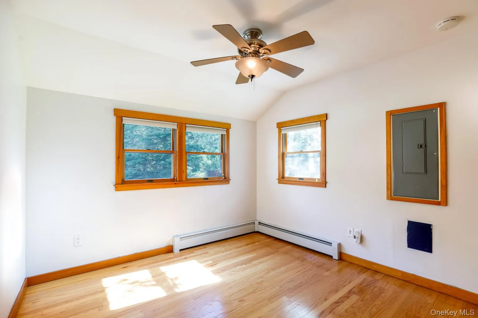 208 Tinker Street, Woodstock, NY, 2 Bedrooms Bedrooms, 6 Rooms Rooms,1 BathroomBathrooms,Residential Sale,For Rent,Tinker,0,997531 208 Tinker Street, Woodstock, NY, 2 Bedrooms Bedrooms, 6 Rooms Rooms,1 BathroomBathrooms,Residential Sale,For Rent,Tinker,0,997531