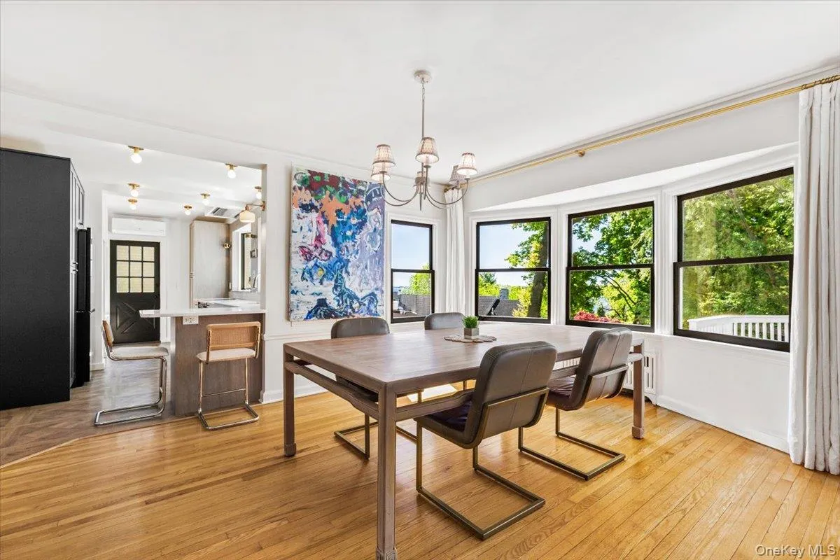 Opens to Kitchen & Living Room. Year round water views. Opens to Kitchen & Living Room. Year round water views.