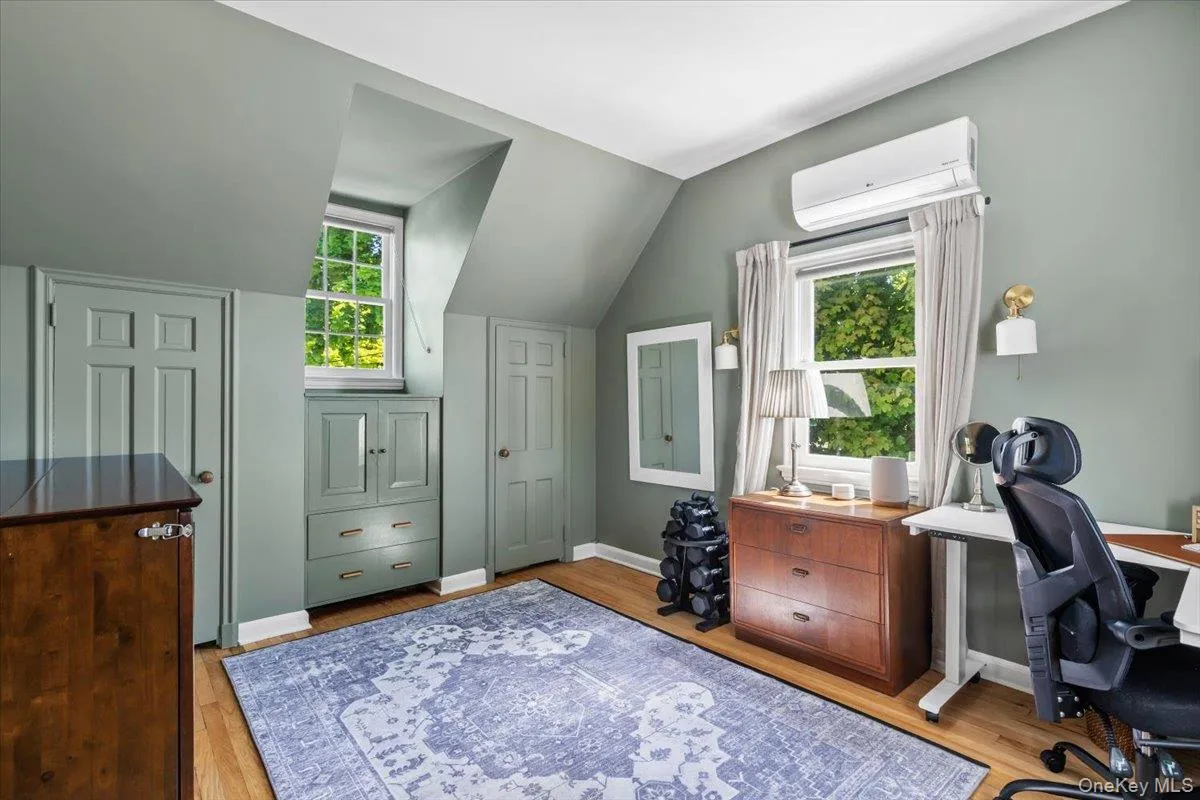 2nd Floor Bedroom. 2nd Floor Bedroom.
