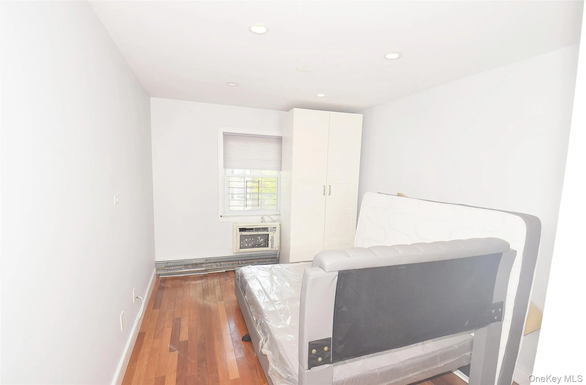 14-06 Michael Place, New York, NY, 2 Bedrooms Bedrooms, 5 Rooms Rooms,2 BathroomsBathrooms,Residential Sale,For Rent,Michael,0,997542 14-06 Michael Place, New York, NY, 2 Bedrooms Bedrooms, 5 Rooms Rooms,2 BathroomsBathrooms,Residential Sale,For Rent,Michael,0,997542