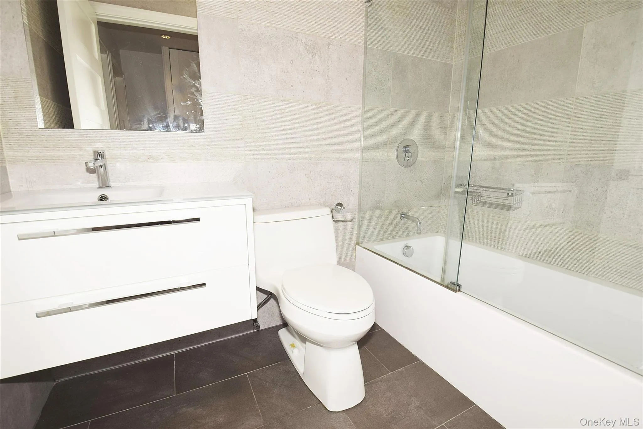 14-06 Michael Place, New York, NY, 2 Bedrooms Bedrooms, 5 Rooms Rooms,2 BathroomsBathrooms,Residential Sale,For Rent,Michael,0,997542 14-06 Michael Place, New York, NY, 2 Bedrooms Bedrooms, 5 Rooms Rooms,2 BathroomsBathrooms,Residential Sale,For Rent,Michael,0,997542