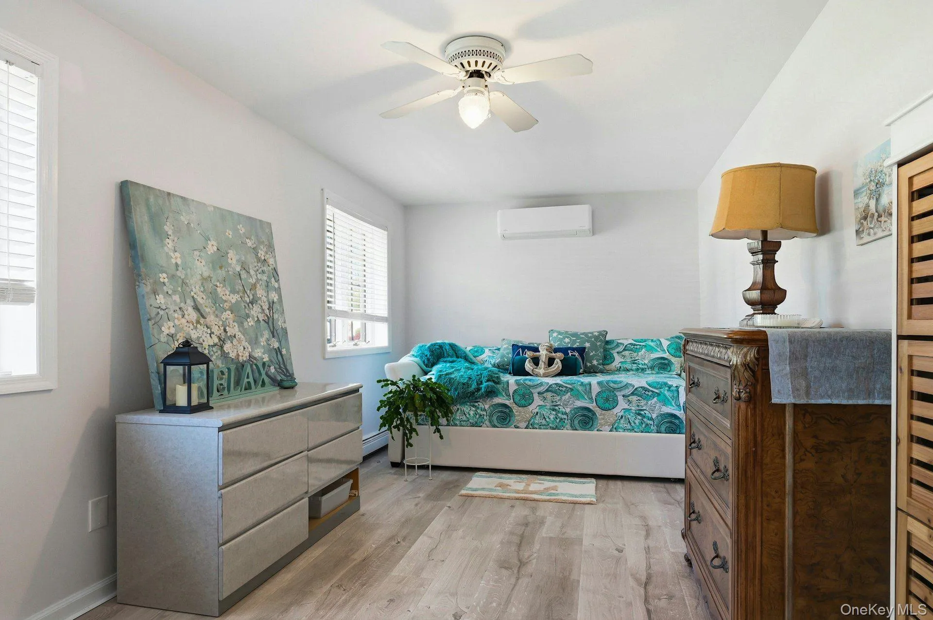 19 Hillside Avenue, Huntington, NY, 5 Bedrooms Bedrooms, 8 Rooms Rooms,3 BathroomsBathrooms,Residential,For Rent,Hillside,0,997550 19 Hillside Avenue, Huntington, NY, 5 Bedrooms Bedrooms, 8 Rooms Rooms,3 BathroomsBathrooms,Residential,For Rent,Hillside,0,997550