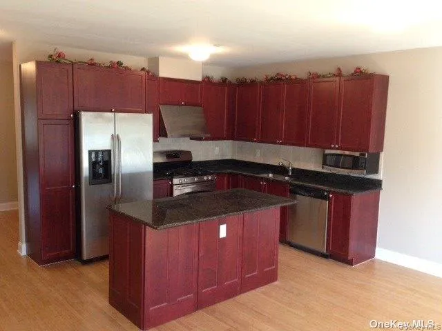 3-09 Soundview Lane, New York, NY, 2 Bedrooms Bedrooms, 5 Rooms Rooms,2 BathroomsBathrooms,Residential Lease,For Rent,Soundview,0,997553 3-09 Soundview Lane, New York, NY, 2 Bedrooms Bedrooms, 5 Rooms Rooms,2 BathroomsBathrooms,Residential Lease,For Rent,Soundview,0,997553