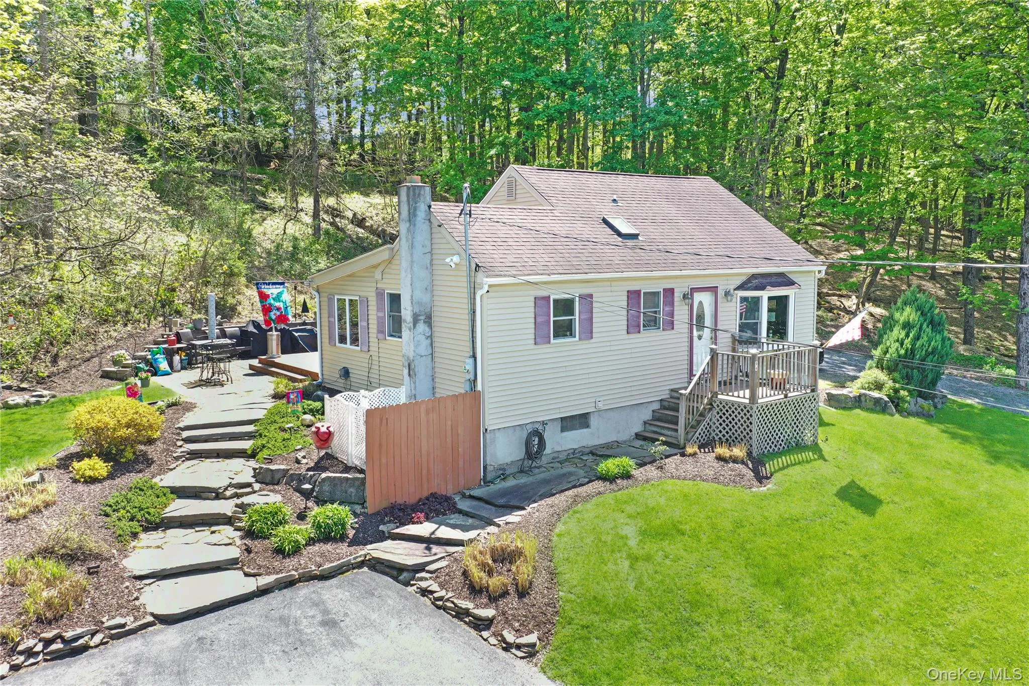 94 Randall Street, Warwick (town), NY, 2 Bedrooms Bedrooms, 5 Rooms Rooms,1 BathroomBathrooms,Residential,For Rent,Randall,0,997557 94 Randall Street, Warwick (town), NY, 2 Bedrooms Bedrooms, 5 Rooms Rooms,1 BathroomBathrooms,Residential,For Rent,Randall,0,997557