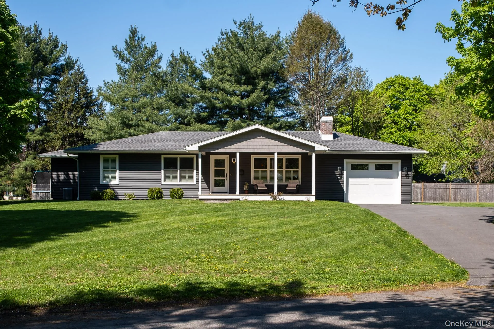 44 Lorraine Drive, Rhinebeck, NY, 3 Bedrooms Bedrooms, 6 Rooms Rooms,2 BathroomsBathrooms,Residential,For Rent,Lorraine,0,997590 44 Lorraine Drive, Rhinebeck, NY, 3 Bedrooms Bedrooms, 6 Rooms Rooms,2 BathroomsBathrooms,Residential,For Rent,Lorraine,0,997590