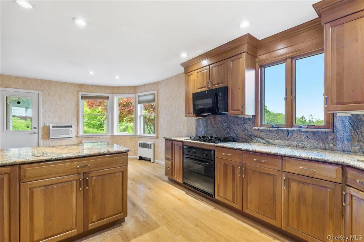11 Malvern Road, Yonkers, NY, 3 Bedrooms Bedrooms, 6 Rooms Rooms,2 BathroomsBathrooms,Residential,For Rent,Malvern,0,KEY997594 11 Malvern Road, Yonkers, NY, 3 Bedrooms Bedrooms, 6 Rooms Rooms,2 BathroomsBathrooms,Residential,For Rent,Malvern,0,KEY997594