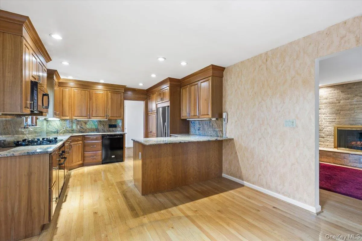 11 Malvern Road, Yonkers, NY, 3 Bedrooms Bedrooms, 6 Rooms Rooms,2 BathroomsBathrooms,Residential,For Rent,Malvern,0,KEY997594 11 Malvern Road, Yonkers, NY, 3 Bedrooms Bedrooms, 6 Rooms Rooms,2 BathroomsBathrooms,Residential,For Rent,Malvern,0,KEY997594