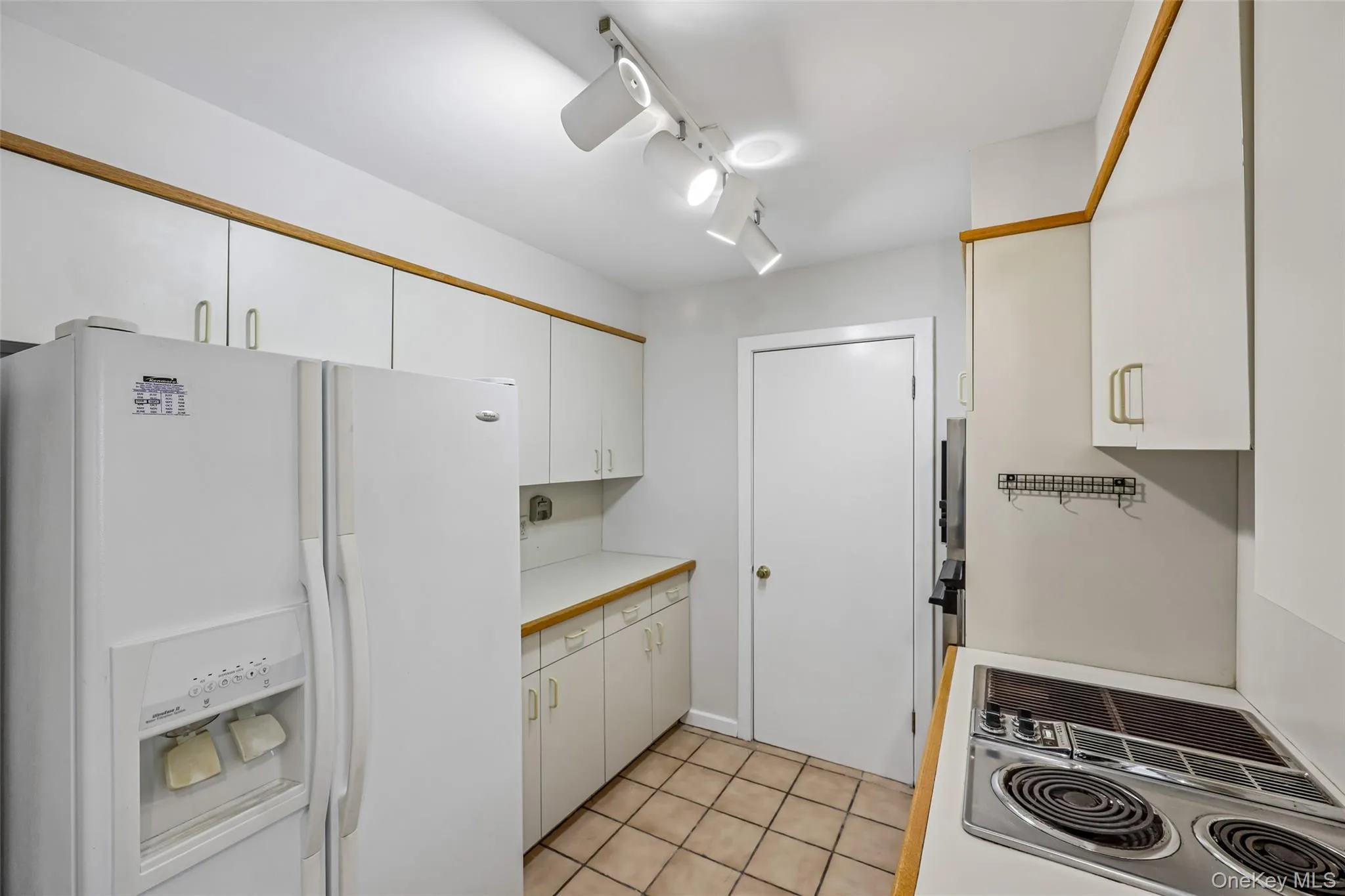 1331 Broadway, Hempstead, NY, 2 Bedrooms Bedrooms, 5 Rooms Rooms,2 BathroomsBathrooms,Residential Sale,For Rent,Broadway,0,997603 1331 Broadway, Hempstead, NY, 2 Bedrooms Bedrooms, 5 Rooms Rooms,2 BathroomsBathrooms,Residential Sale,For Rent,Broadway,0,997603