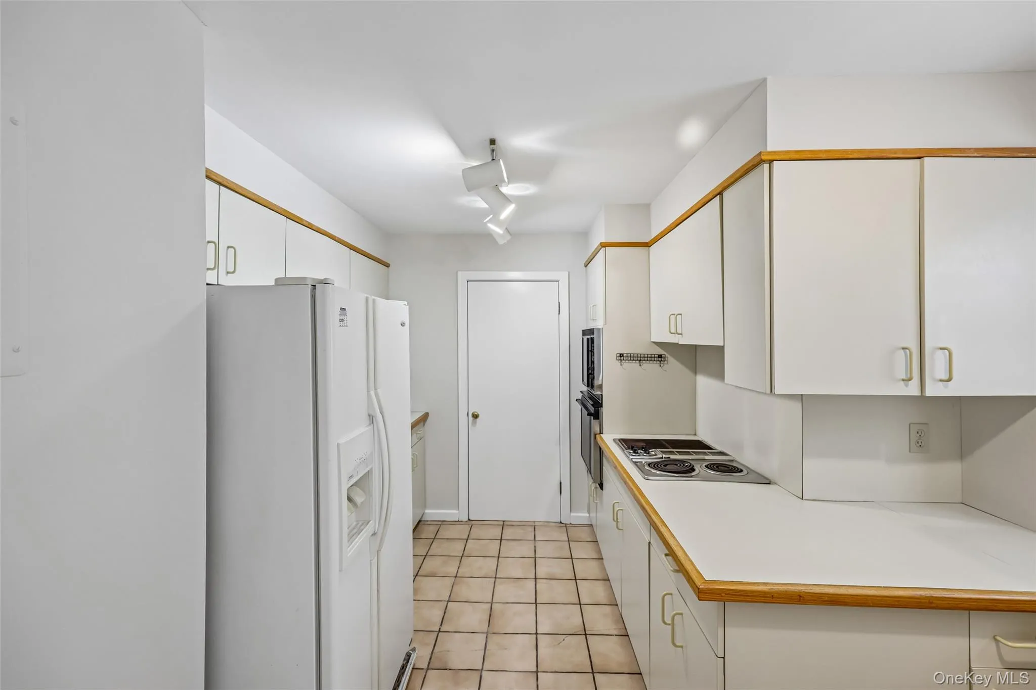 1331 Broadway, Hempstead, NY, 2 Bedrooms Bedrooms, 5 Rooms Rooms,2 BathroomsBathrooms,Residential Sale,For Rent,Broadway,0,997603 1331 Broadway, Hempstead, NY, 2 Bedrooms Bedrooms, 5 Rooms Rooms,2 BathroomsBathrooms,Residential Sale,For Rent,Broadway,0,997603