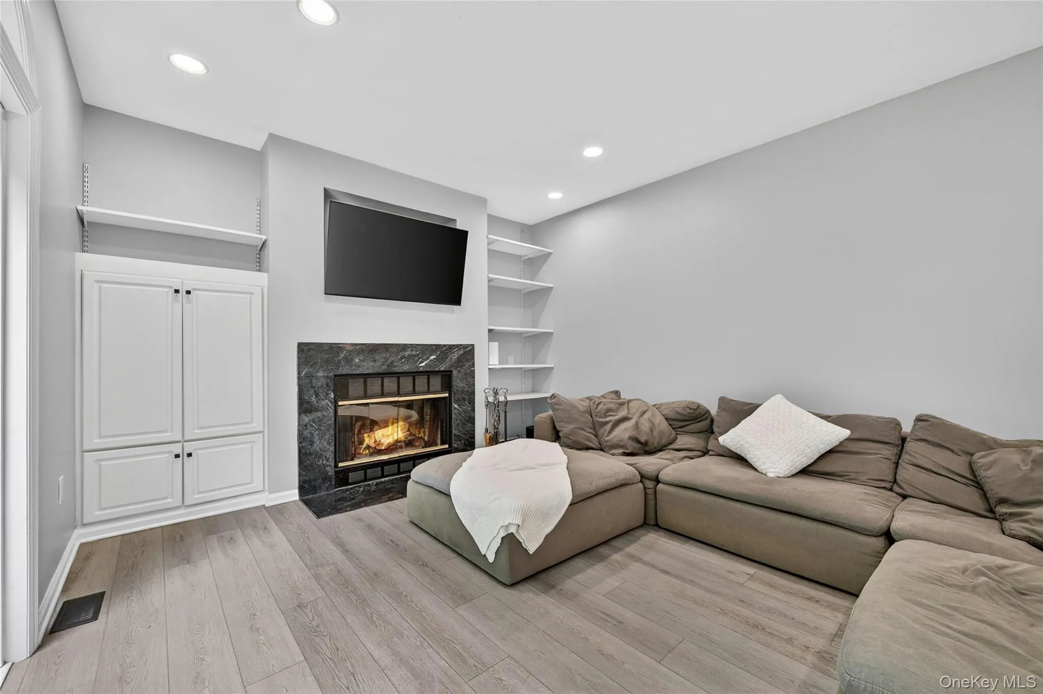 2 Scandell Court, Stony Point, NY, 4 Bedrooms Bedrooms, 8 Rooms Rooms,2 BathroomsBathrooms,Residential,For Rent,Scandell,0,997605 2 Scandell Court, Stony Point, NY, 4 Bedrooms Bedrooms, 8 Rooms Rooms,2 BathroomsBathrooms,Residential,For Rent,Scandell,0,997605