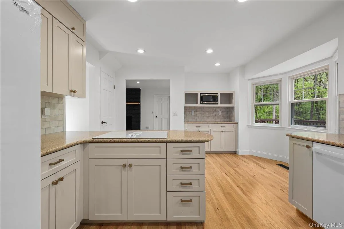 10 Silvermine Drive, Lewisboro, NY, 4 Bedrooms Bedrooms, 9 Rooms Rooms,2 BathroomsBathrooms,Residential,For Rent,Silvermine,0,997610 10 Silvermine Drive, Lewisboro, NY, 4 Bedrooms Bedrooms, 9 Rooms Rooms,2 BathroomsBathrooms,Residential,For Rent,Silvermine,0,997610