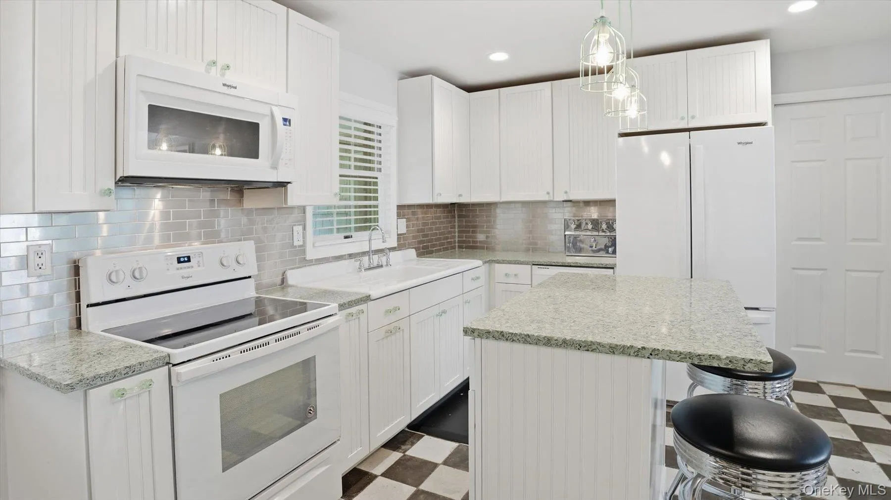 18 Beaver Lane, Southampton, NY, 4 Bedrooms Bedrooms, 9 Rooms Rooms,4 BathroomsBathrooms,Residential Sale,For Rent,Beaver,0,997616 18 Beaver Lane, Southampton, NY, 4 Bedrooms Bedrooms, 9 Rooms Rooms,4 BathroomsBathrooms,Residential Sale,For Rent,Beaver,0,997616