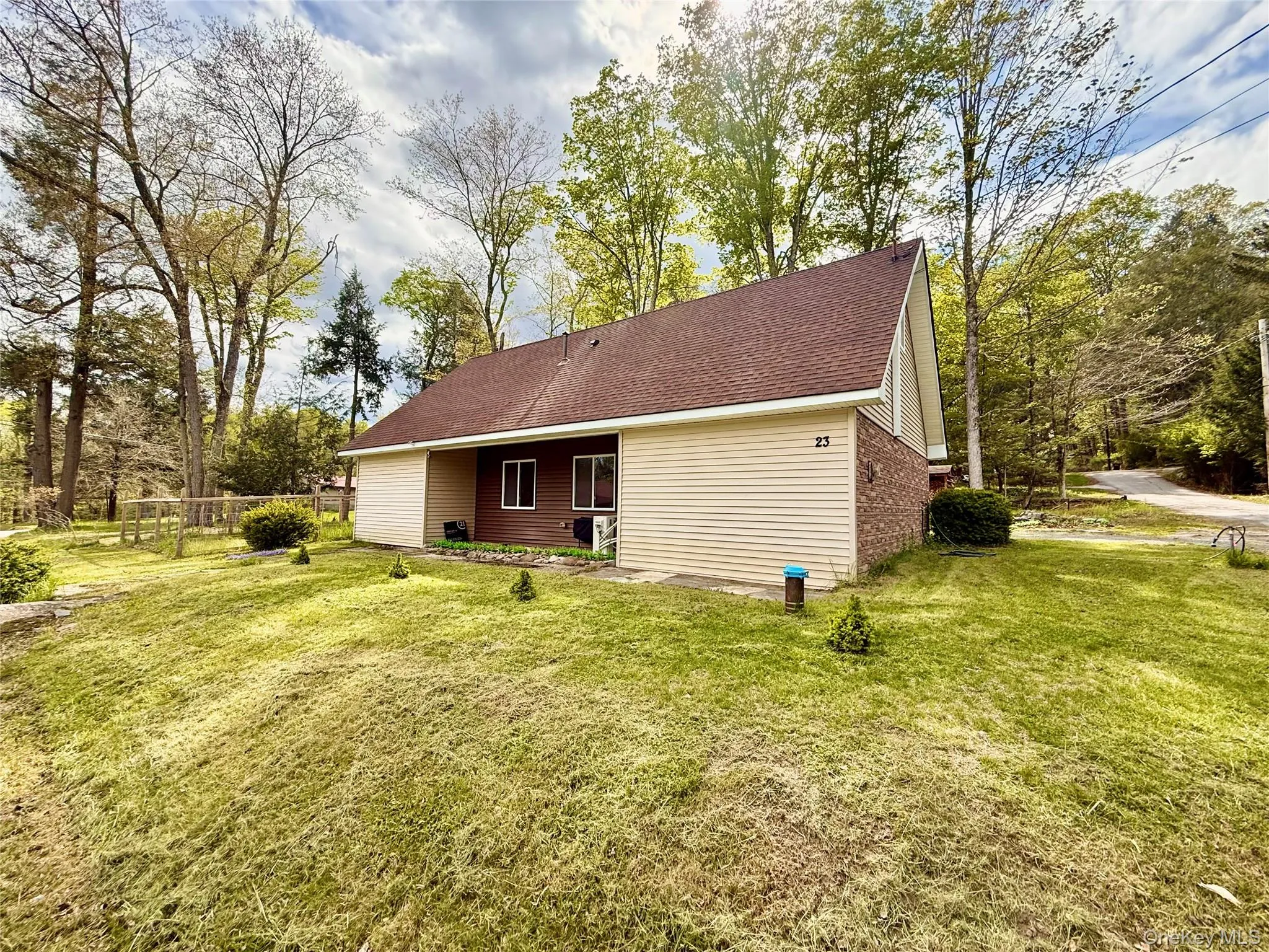 23 Woodland Way, Bethel, NY, 3 Bedrooms Bedrooms, 7 Rooms Rooms,2 BathroomsBathrooms,Residential Sale,For Rent,Woodland,0,997620 23 Woodland Way, Bethel, NY, 3 Bedrooms Bedrooms, 7 Rooms Rooms,2 BathroomsBathrooms,Residential Sale,For Rent,Woodland,0,997620