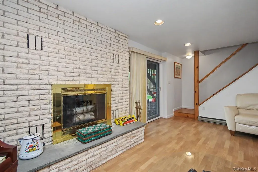 116 Lake Shore Drive, Thompson, NY, 4 Bedrooms Bedrooms, 8 Rooms Rooms,3 BathroomsBathrooms,Residential,For Rent,Lake Shore,0,997626 116 Lake Shore Drive, Thompson, NY, 4 Bedrooms Bedrooms, 8 Rooms Rooms,3 BathroomsBathrooms,Residential,For Rent,Lake Shore,0,997626