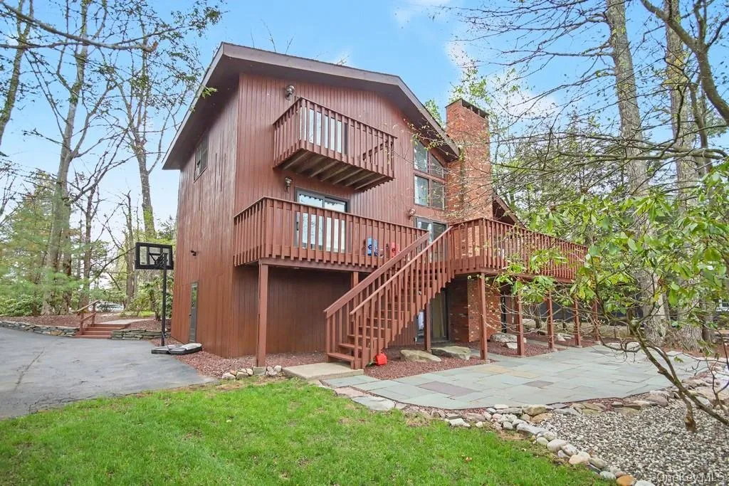 116 Lake Shore Drive, Thompson, NY, 4 Bedrooms Bedrooms, 8 Rooms Rooms,3 BathroomsBathrooms,Residential,For Rent,Lake Shore,0,997626 116 Lake Shore Drive, Thompson, NY, 4 Bedrooms Bedrooms, 8 Rooms Rooms,3 BathroomsBathrooms,Residential,For Rent,Lake Shore,0,997626