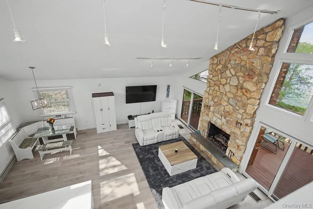 116 Lake Shore Drive, Thompson, NY, 4 Bedrooms Bedrooms, 8 Rooms Rooms,3 BathroomsBathrooms,Residential,For Rent,Lake Shore,0,997626 116 Lake Shore Drive, Thompson, NY, 4 Bedrooms Bedrooms, 8 Rooms Rooms,3 BathroomsBathrooms,Residential,For Rent,Lake Shore,0,997626
