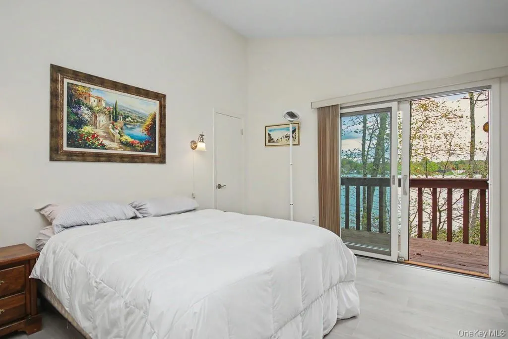 116 Lake Shore Drive, Thompson, NY, 4 Bedrooms Bedrooms, 8 Rooms Rooms,3 BathroomsBathrooms,Residential,For Rent,Lake Shore,0,997626 116 Lake Shore Drive, Thompson, NY, 4 Bedrooms Bedrooms, 8 Rooms Rooms,3 BathroomsBathrooms,Residential,For Rent,Lake Shore,0,997626
