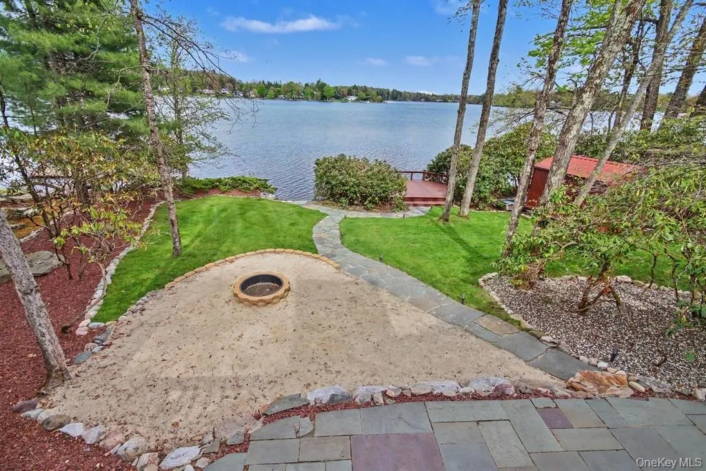 116 Lake Shore Drive, Thompson, NY, 4 Bedrooms Bedrooms, 8 Rooms Rooms,3 BathroomsBathrooms,Residential,For Rent,Lake Shore,0,997626 116 Lake Shore Drive, Thompson, NY, 4 Bedrooms Bedrooms, 8 Rooms Rooms,3 BathroomsBathrooms,Residential,For Rent,Lake Shore,0,997626