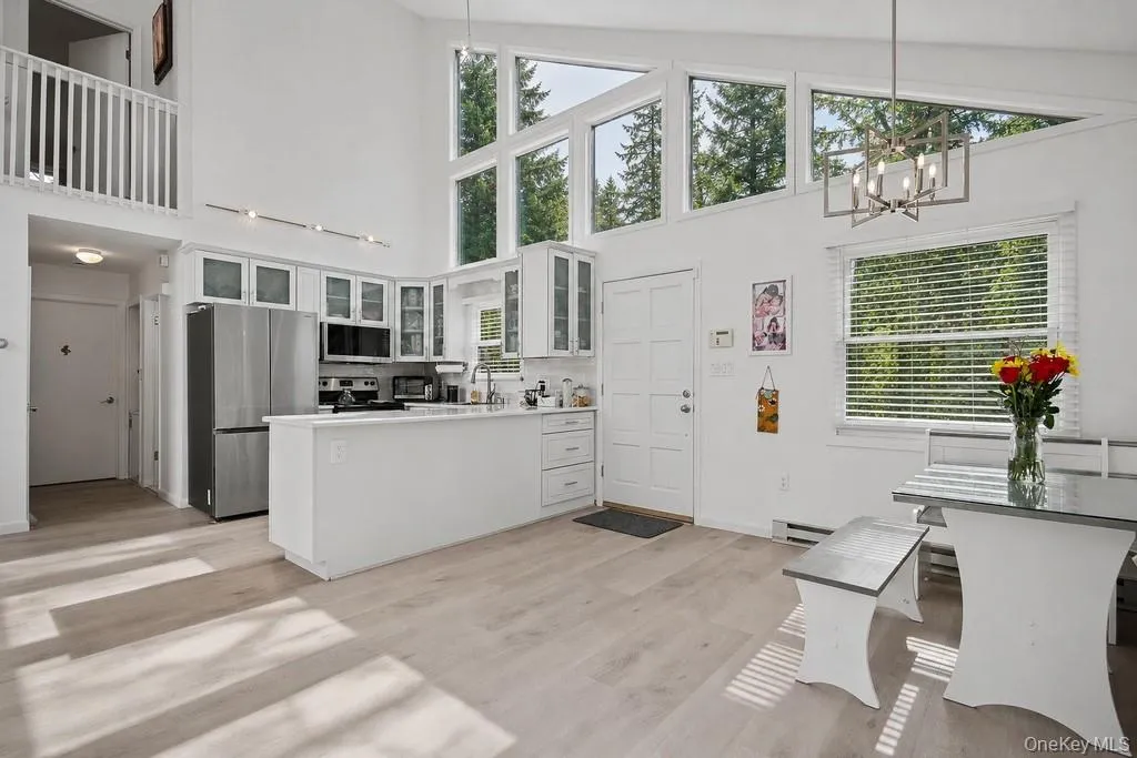 116 Lake Shore Drive, Thompson, NY, 4 Bedrooms Bedrooms, 8 Rooms Rooms,3 BathroomsBathrooms,Residential,For Rent,Lake Shore,0,997626 116 Lake Shore Drive, Thompson, NY, 4 Bedrooms Bedrooms, 8 Rooms Rooms,3 BathroomsBathrooms,Residential,For Rent,Lake Shore,0,997626