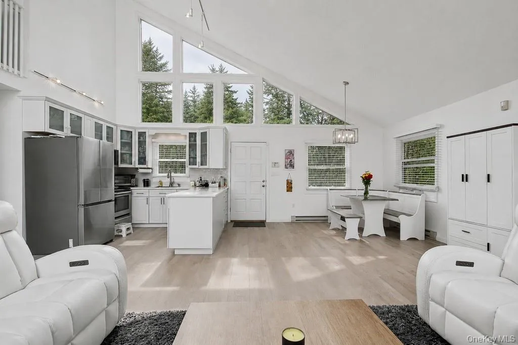 116 Lake Shore Drive, Thompson, NY, 4 Bedrooms Bedrooms, 8 Rooms Rooms,3 BathroomsBathrooms,Residential,For Rent,Lake Shore,0,997626 116 Lake Shore Drive, Thompson, NY, 4 Bedrooms Bedrooms, 8 Rooms Rooms,3 BathroomsBathrooms,Residential,For Rent,Lake Shore,0,997626