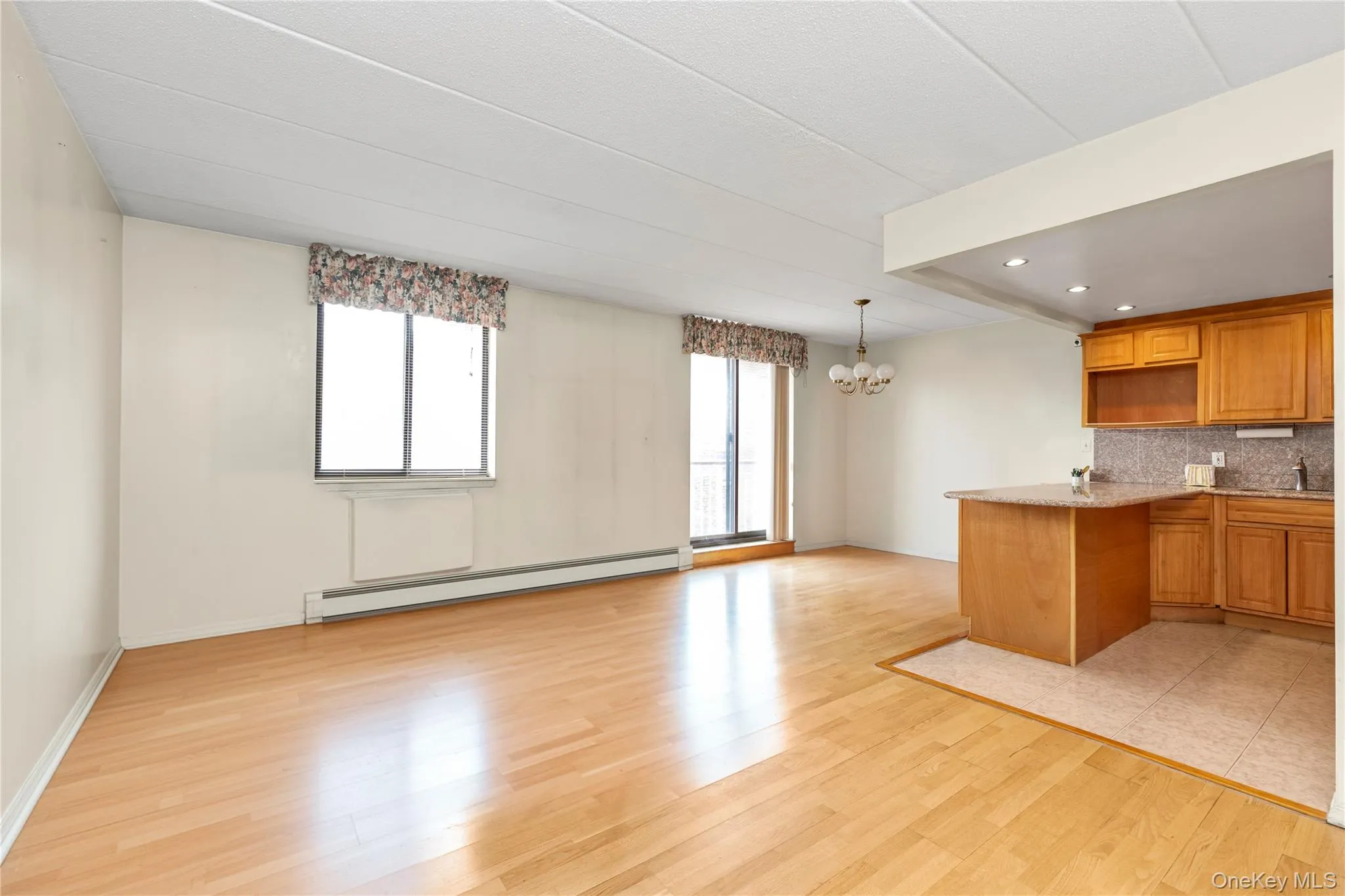 136-17 Maple Avenue, New York, NY, 2 Bedrooms Bedrooms, 5 Rooms Rooms,2 BathroomsBathrooms,Residential Sale,For Rent,Maple,0,997627 136-17 Maple Avenue, New York, NY, 2 Bedrooms Bedrooms, 5 Rooms Rooms,2 BathroomsBathrooms,Residential Sale,For Rent,Maple,0,997627