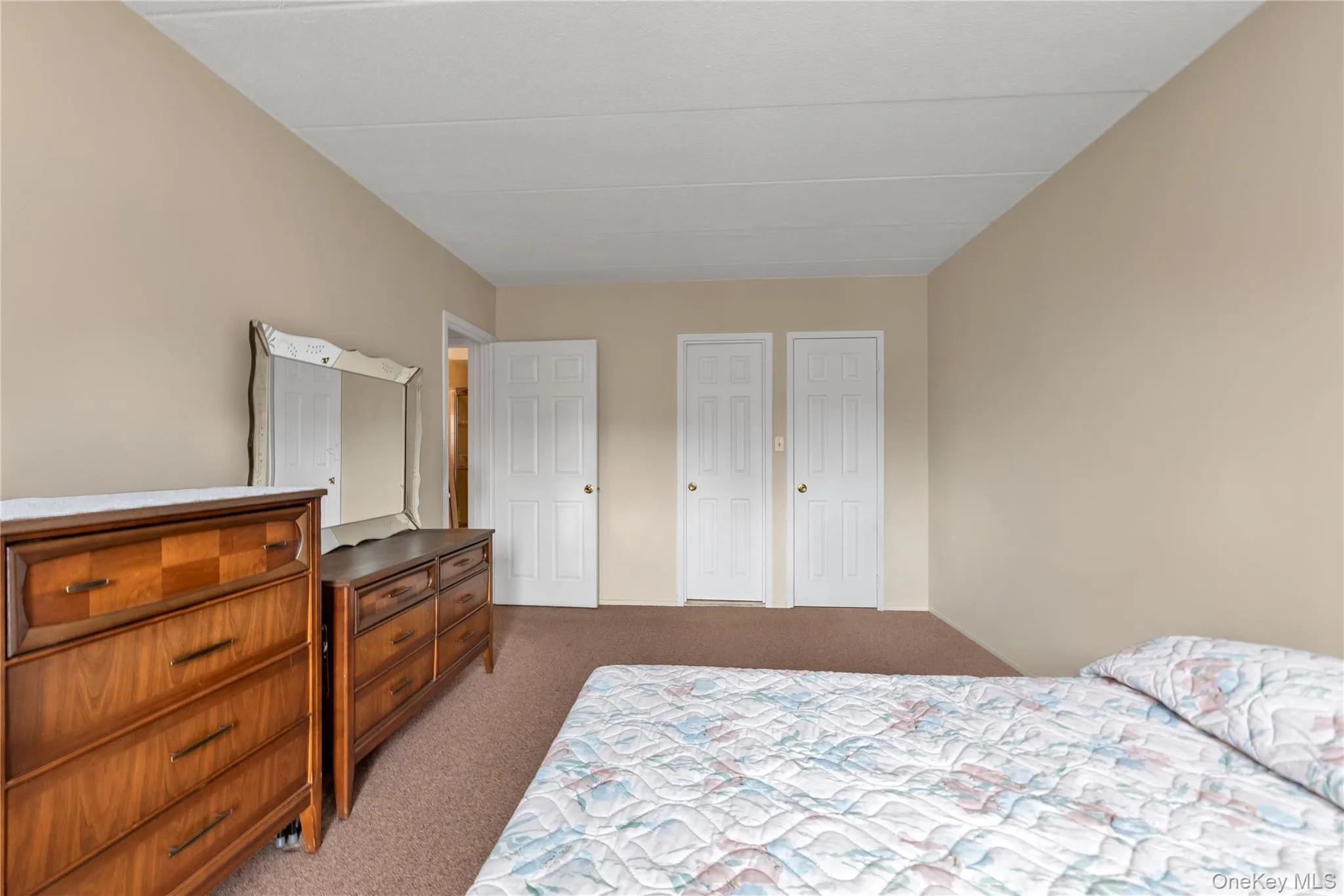 136-17 Maple Avenue, New York, NY, 2 Bedrooms Bedrooms, 5 Rooms Rooms,2 BathroomsBathrooms,Residential Sale,For Rent,Maple,0,997627 136-17 Maple Avenue, New York, NY, 2 Bedrooms Bedrooms, 5 Rooms Rooms,2 BathroomsBathrooms,Residential Sale,For Rent,Maple,0,997627