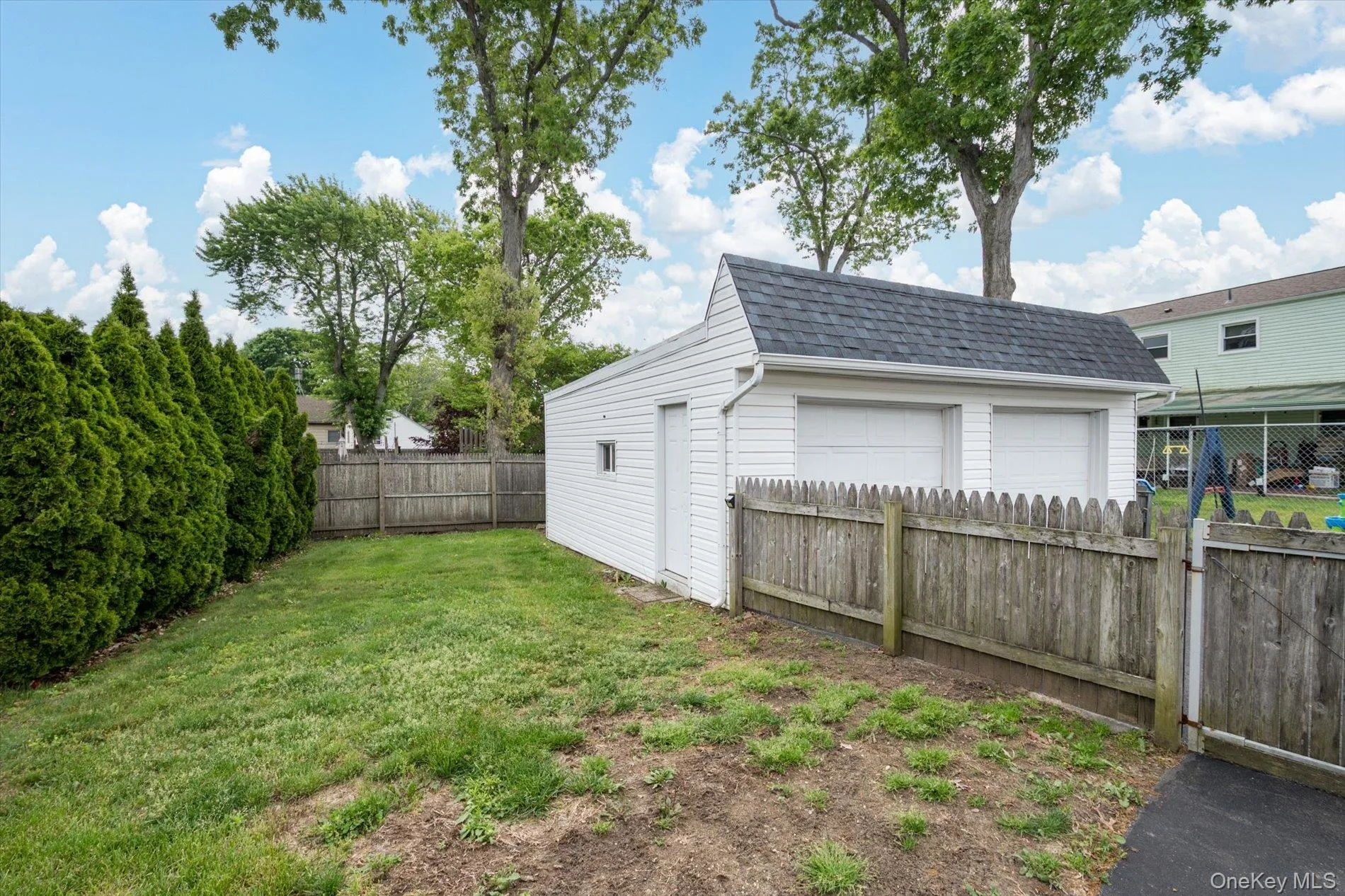 675 Little East Neck Road, West Babylon, NY, 3 Bedrooms Bedrooms, 5 Rooms Rooms,1 BathroomBathrooms,Residential,For Rent,Little East Neck,0,997630 675 Little East Neck Road, West Babylon, NY, 3 Bedrooms Bedrooms, 5 Rooms Rooms,1 BathroomBathrooms,Residential,For Rent,Little East Neck,0,997630