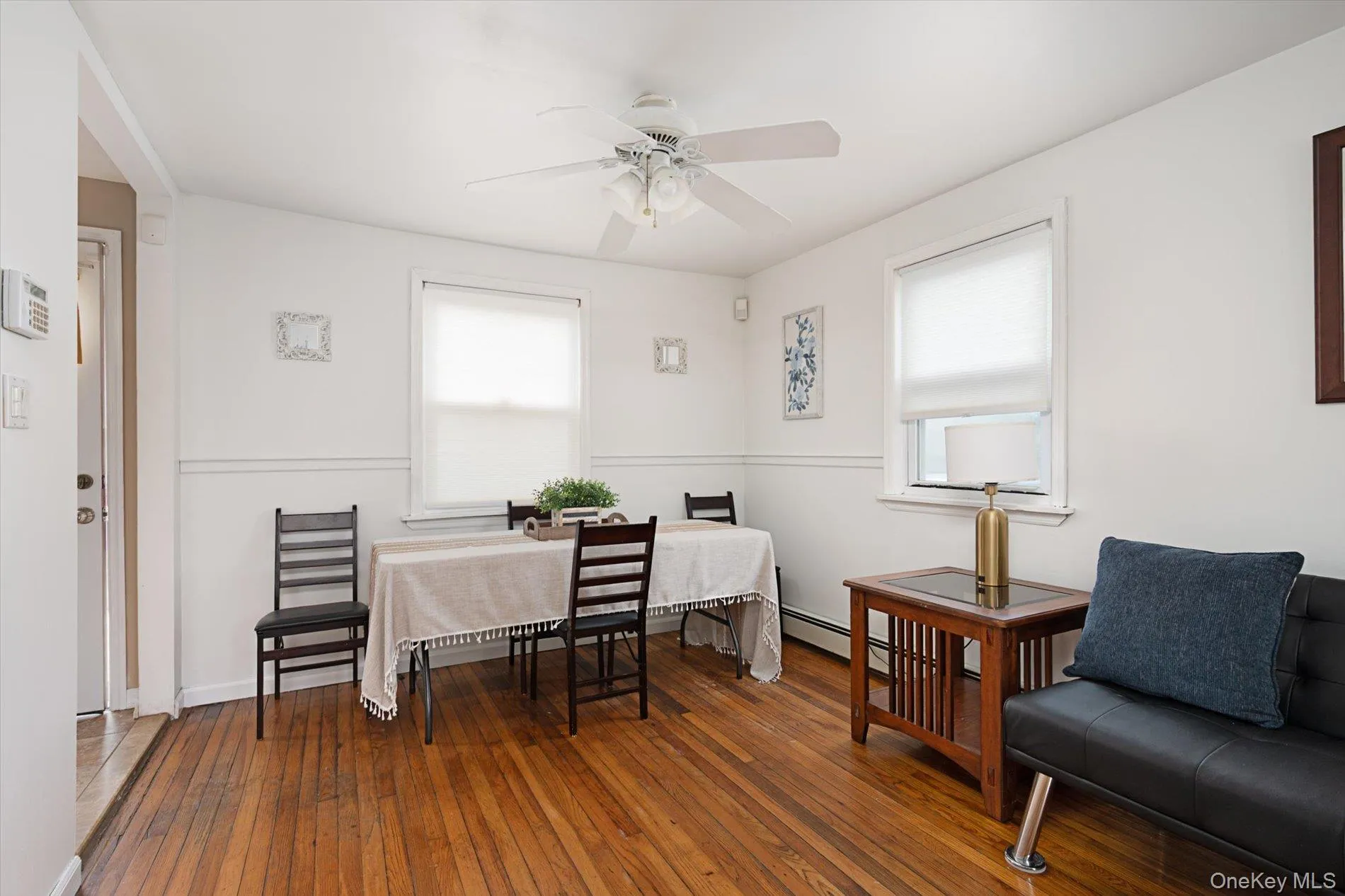 675 Little East Neck Road, West Babylon, NY, 3 Bedrooms Bedrooms, 5 Rooms Rooms,1 BathroomBathrooms,Residential,For Rent,Little East Neck,0,997630 675 Little East Neck Road, West Babylon, NY, 3 Bedrooms Bedrooms, 5 Rooms Rooms,1 BathroomBathrooms,Residential,For Rent,Little East Neck,0,997630