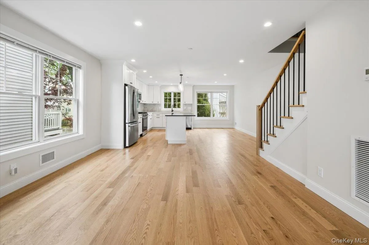 87 Crystal Street, Harrison, NY, 3 Bedrooms Bedrooms, 5 Rooms Rooms,2 BathroomsBathrooms,Residential Lease,For Rent,Crystal,0,997631 87 Crystal Street, Harrison, NY, 3 Bedrooms Bedrooms, 5 Rooms Rooms,2 BathroomsBathrooms,Residential Lease,For Rent,Crystal,0,997631