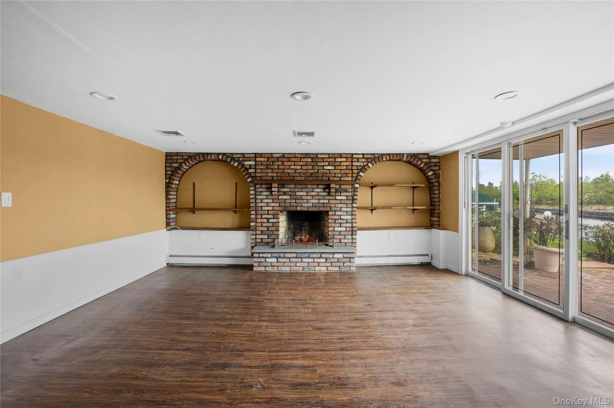 3386 Bertha Drive, Hempstead, NY, 5 Bedrooms Bedrooms, 9 Rooms Rooms,3 BathroomsBathrooms,Residential Sale,For Rent,Bertha,0,997640 3386 Bertha Drive, Hempstead, NY, 5 Bedrooms Bedrooms, 9 Rooms Rooms,3 BathroomsBathrooms,Residential Sale,For Rent,Bertha,0,997640