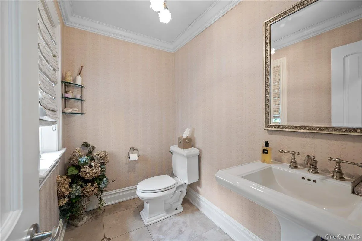 Powder Room Powder Room