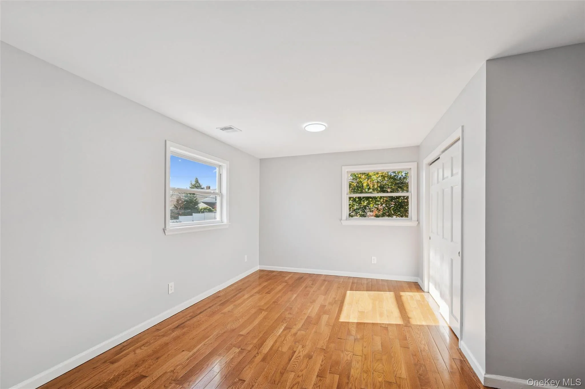 Second floor 3rd Bedroom hardwood floors and natural light Second floor 3rd Bedroom hardwood floors and natural light
