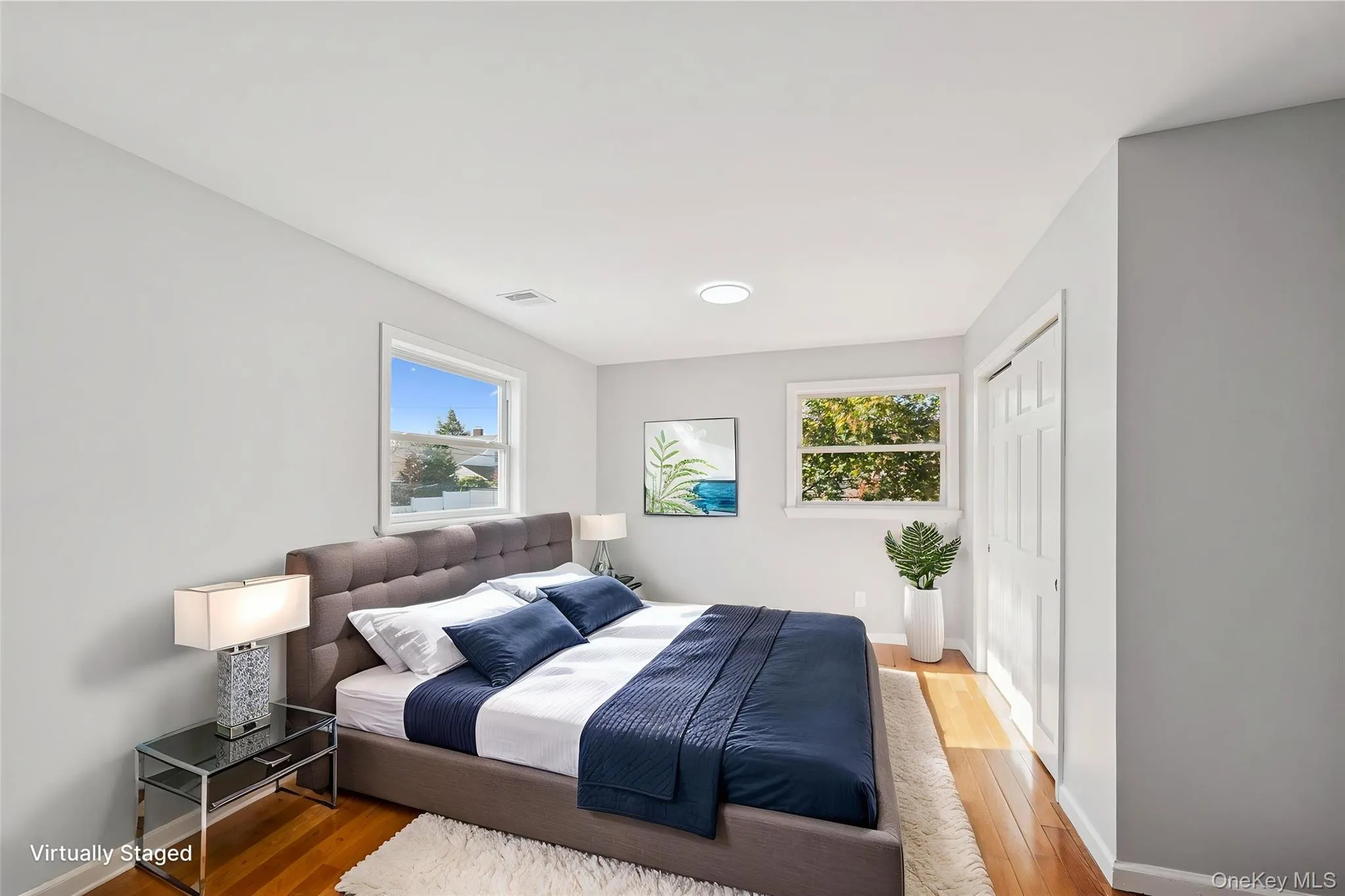 Second floor 3rd Bedroom hardwood floors and natural light Second floor 3rd Bedroom hardwood floors and natural light