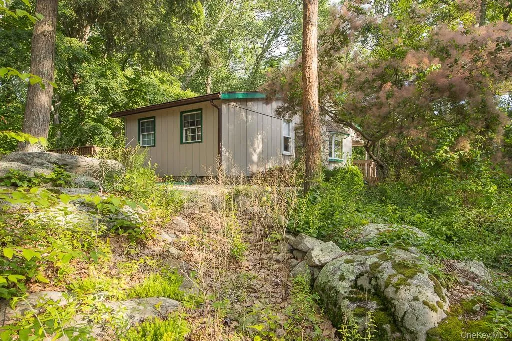 56 Bluff Avenue, Warwick (town), NY, 2 Bedrooms Bedrooms, 6 Rooms Rooms,1 BathroomBathrooms,Residential Lease,For Rent,Bluff,0,997652 56 Bluff Avenue, Warwick (town), NY, 2 Bedrooms Bedrooms, 6 Rooms Rooms,1 BathroomBathrooms,Residential Lease,For Rent,Bluff,0,997652