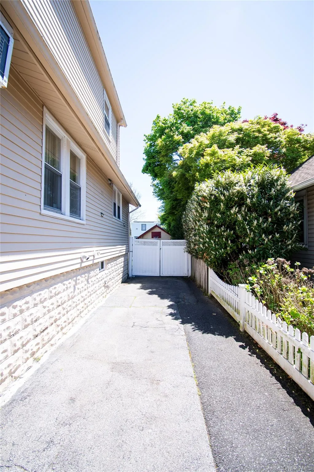 828 Jefferson Street, Hempstead, NY, 4 Bedrooms Bedrooms, 8 Rooms Rooms,2 BathroomsBathrooms,Residential Sale,For Rent,Jefferson,0,997658 828 Jefferson Street, Hempstead, NY, 4 Bedrooms Bedrooms, 8 Rooms Rooms,2 BathroomsBathrooms,Residential Sale,For Rent,Jefferson,0,997658