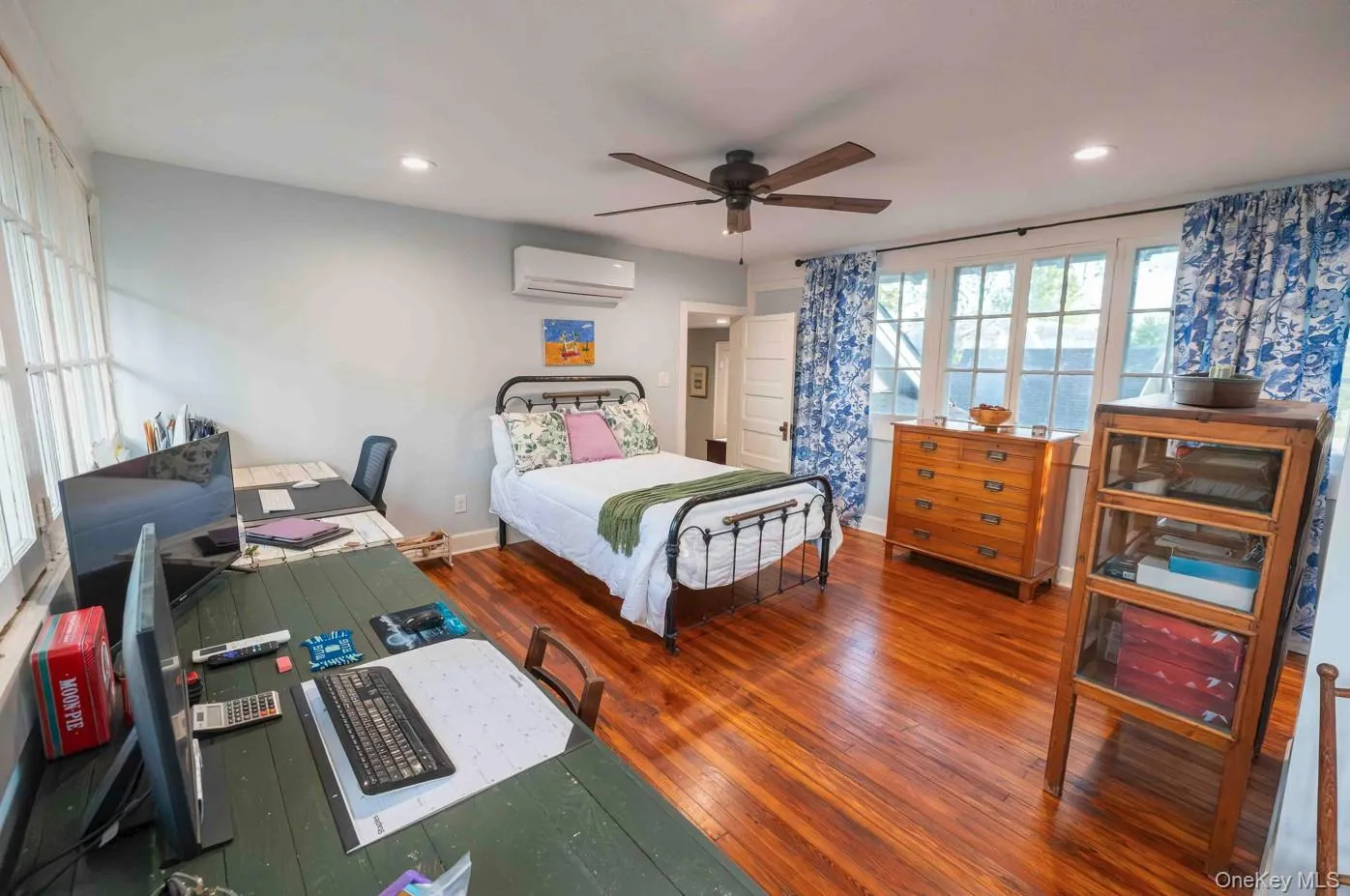 Bedroom / Office with Full Bath Bedroom / Office with Full Bath