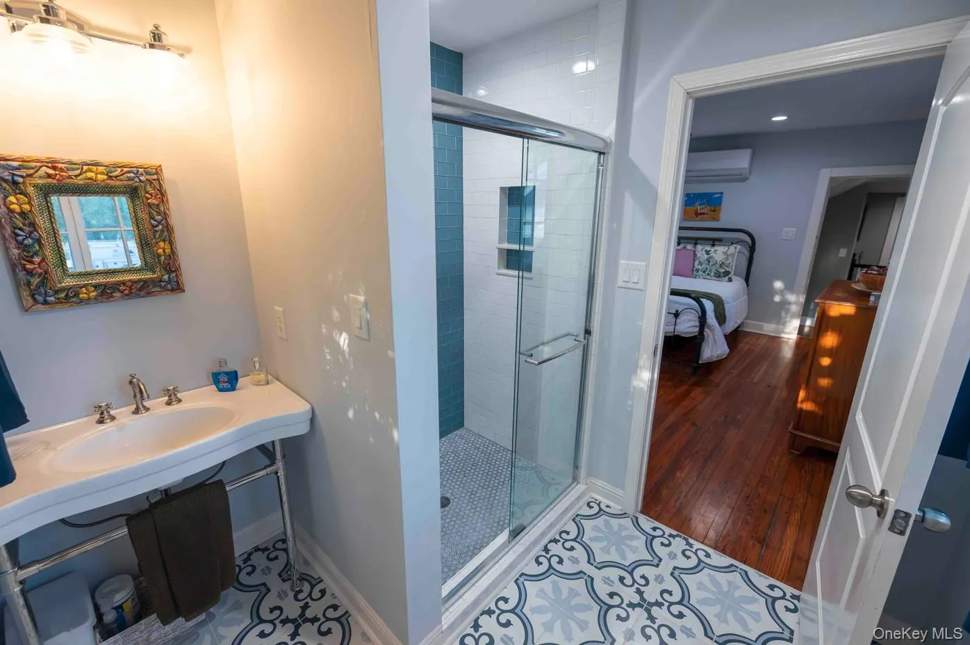 Full Bath Full Bath