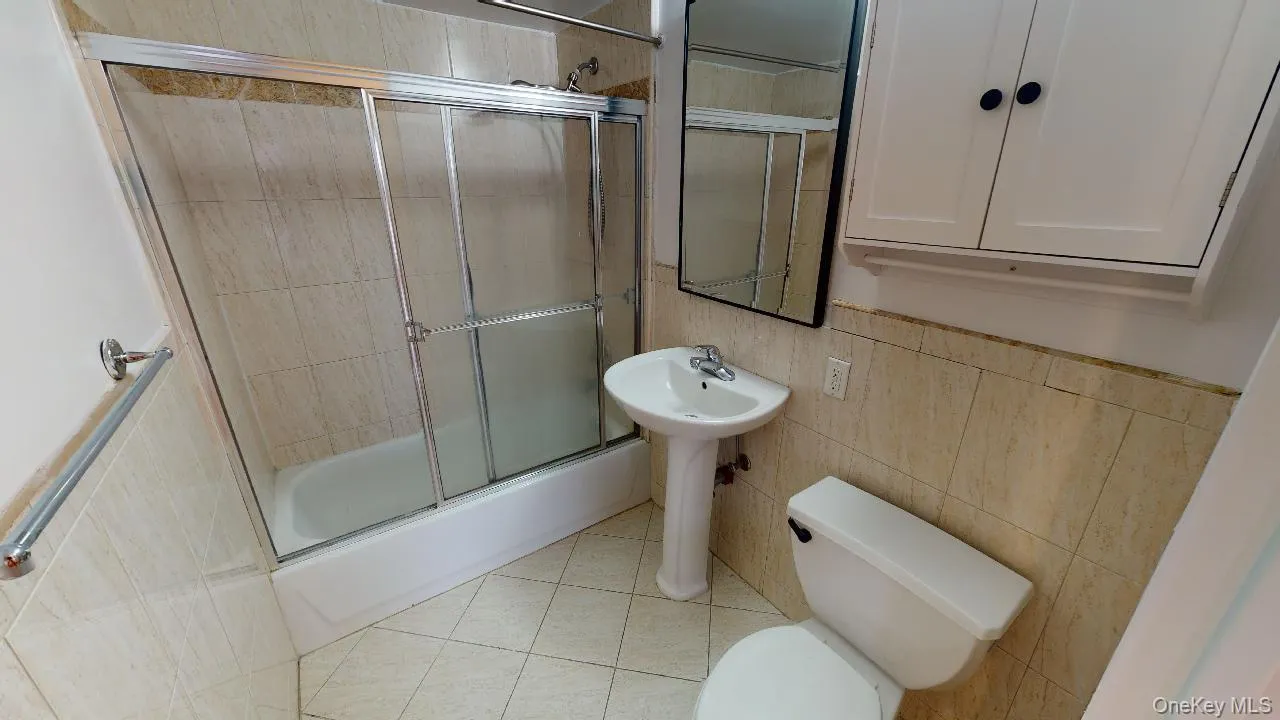 102-02 Queens Boulevard, New York, NY, 2 Bedrooms Bedrooms, 4 Rooms Rooms,1 BathroomBathrooms,Residential Lease,For Rent,Queens,0,997666 102-02 Queens Boulevard, New York, NY, 2 Bedrooms Bedrooms, 4 Rooms Rooms,1 BathroomBathrooms,Residential Lease,For Rent,Queens,0,997666