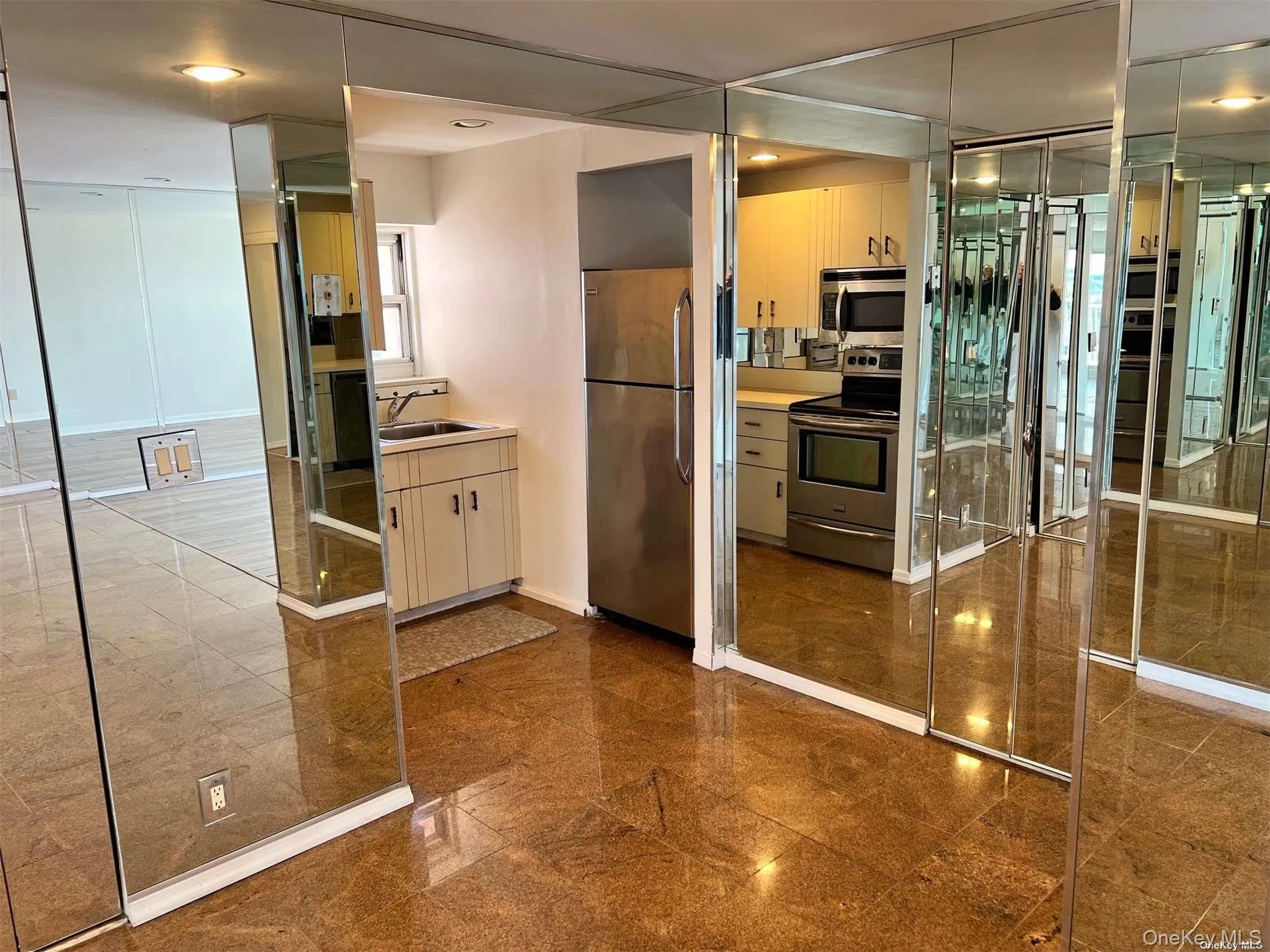 2 Richmond Road, Hempstead, NY, 1 Bedroom Bedrooms, 3 Rooms Rooms,1 BathroomBathrooms,Residential Lease,For Rent,Richmond,0,997667 2 Richmond Road, Hempstead, NY, 1 Bedroom Bedrooms, 3 Rooms Rooms,1 BathroomBathrooms,Residential Lease,For Rent,Richmond,0,997667