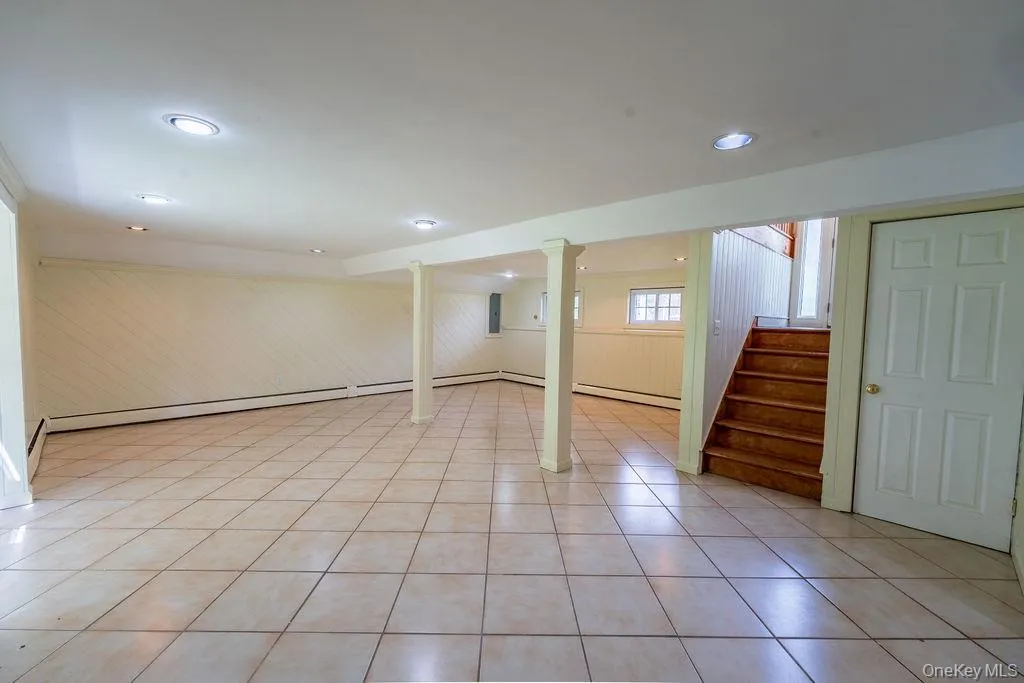 5 Idlewild Drive, Hyde Park, NY, 5 Bedrooms Bedrooms, 14 Rooms Rooms,3 BathroomsBathrooms,Residential Lease,For Rent,Idlewild,0,997670 5 Idlewild Drive, Hyde Park, NY, 5 Bedrooms Bedrooms, 14 Rooms Rooms,3 BathroomsBathrooms,Residential Lease,For Rent,Idlewild,0,997670