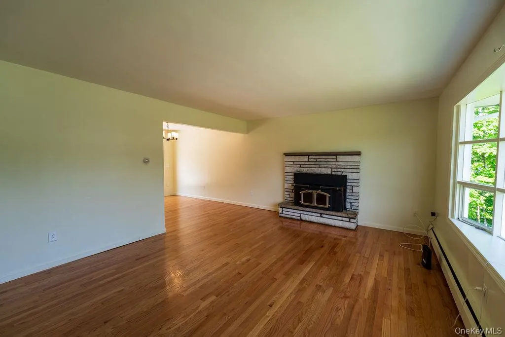 5 Idlewild Drive, Hyde Park, NY, 5 Bedrooms Bedrooms, 14 Rooms Rooms,3 BathroomsBathrooms,Residential Lease,For Rent,Idlewild,0,997670 5 Idlewild Drive, Hyde Park, NY, 5 Bedrooms Bedrooms, 14 Rooms Rooms,3 BathroomsBathrooms,Residential Lease,For Rent,Idlewild,0,997670