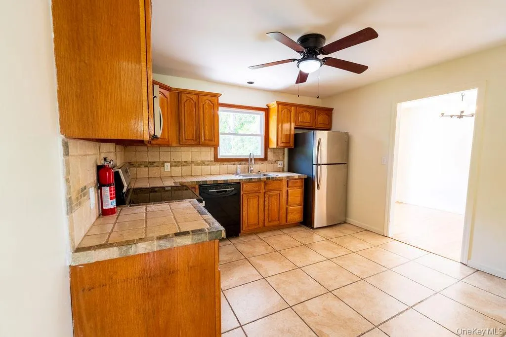 5 Idlewild Drive, Hyde Park, NY, 5 Bedrooms Bedrooms, 14 Rooms Rooms,3 BathroomsBathrooms,Residential Lease,For Rent,Idlewild,0,997670 5 Idlewild Drive, Hyde Park, NY, 5 Bedrooms Bedrooms, 14 Rooms Rooms,3 BathroomsBathrooms,Residential Lease,For Rent,Idlewild,0,997670