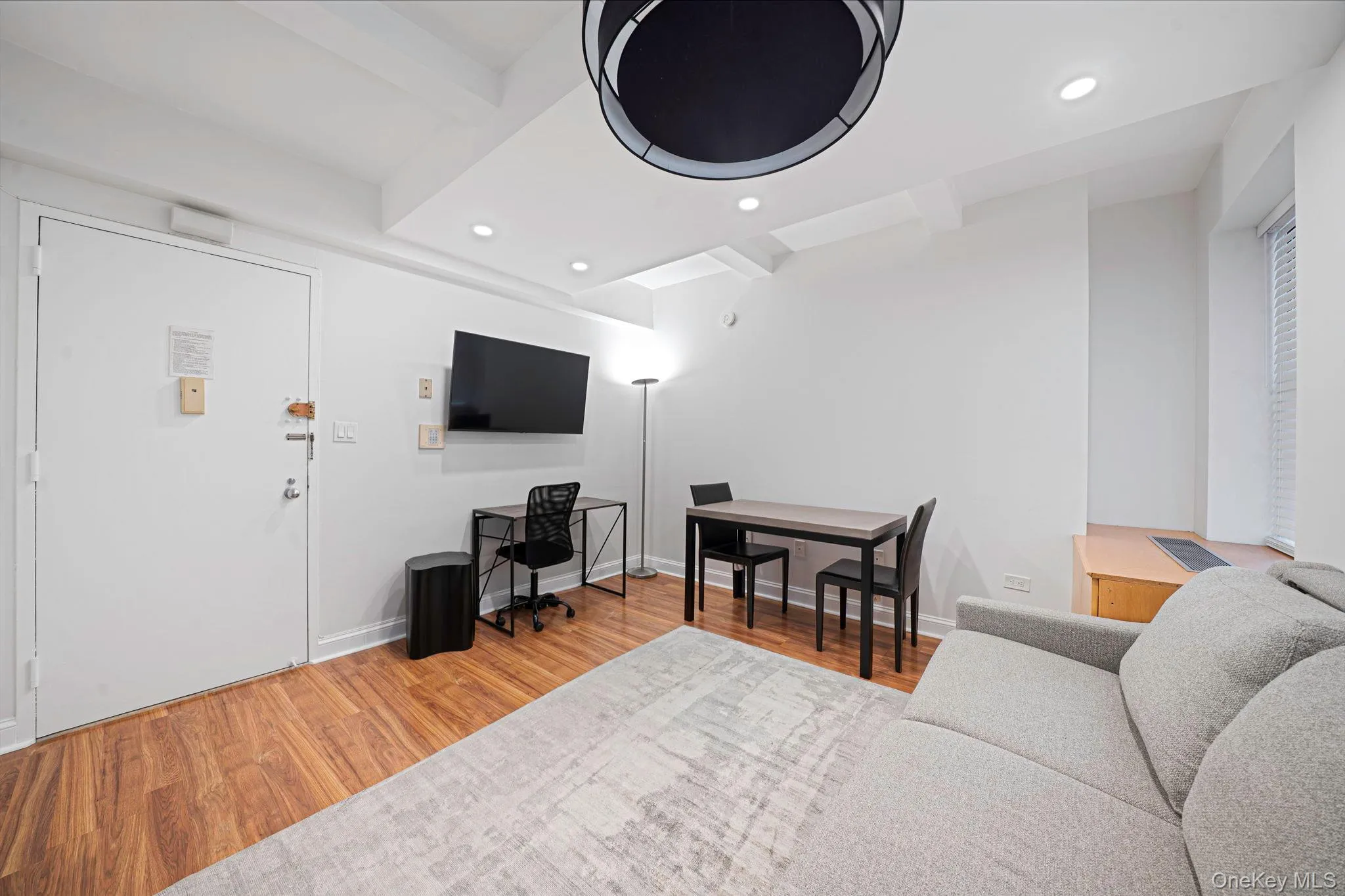 150 W 51st St, New York, NY, 1 Bedroom Bedrooms, 2 Rooms Rooms,1 BathroomBathrooms,Residential Lease,For Rent,51st St,0,997675 150 W 51st St, New York, NY, 1 Bedroom Bedrooms, 2 Rooms Rooms,1 BathroomBathrooms,Residential Lease,For Rent,51st St,0,997675